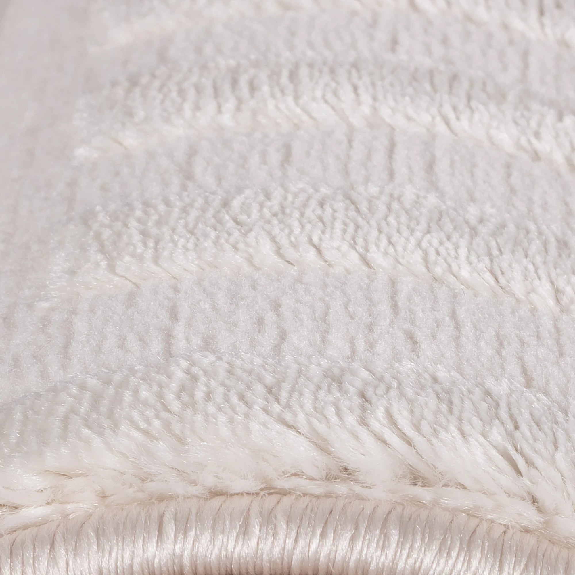 Sculpted Labyrinth Rug | Cream