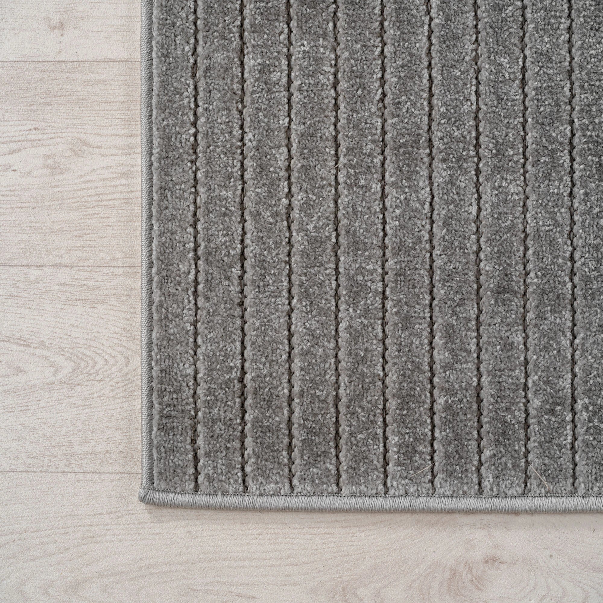 Scandinavian Design Geometric Rug | Silver