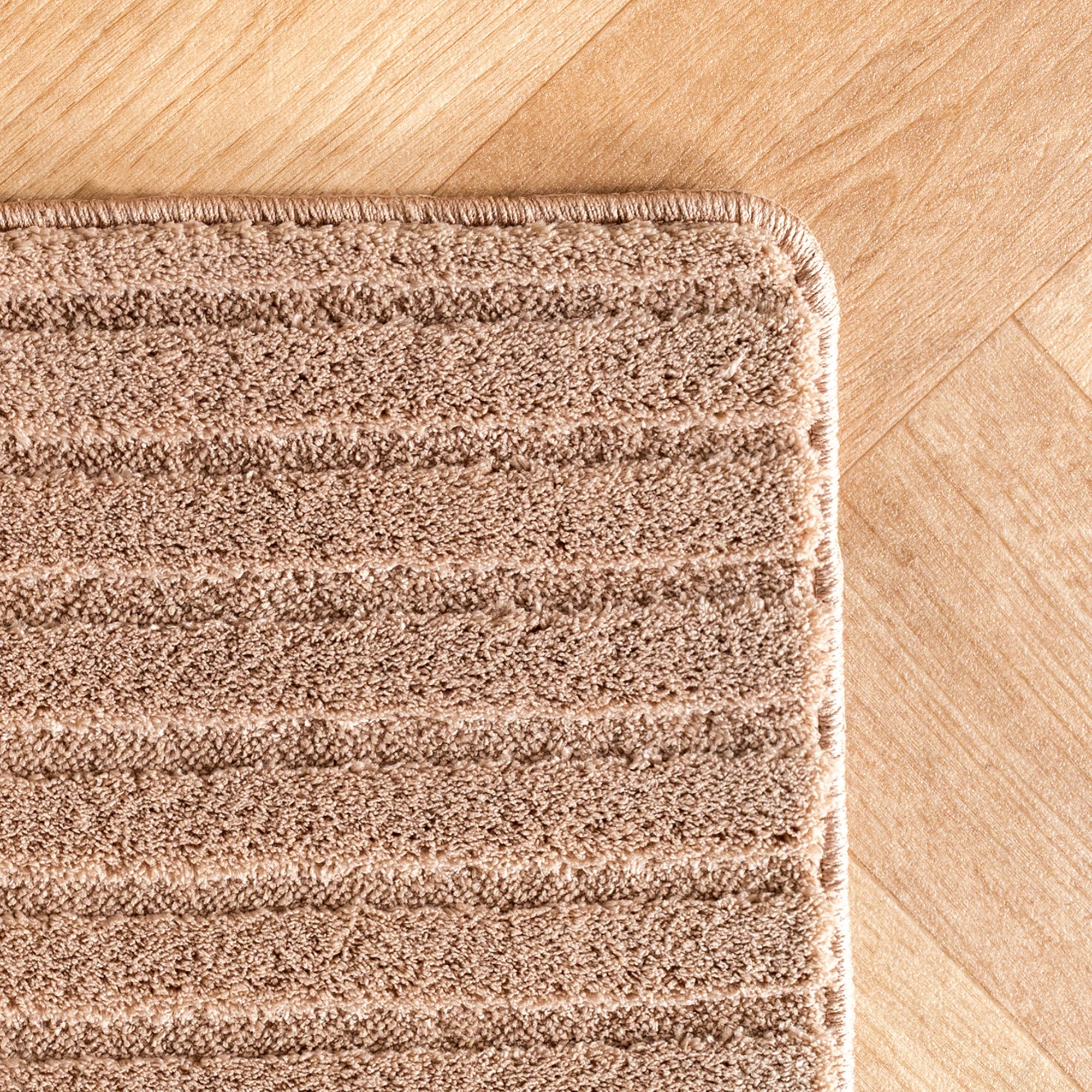 Modern Grooved Wavy Line Area Rug | Beige