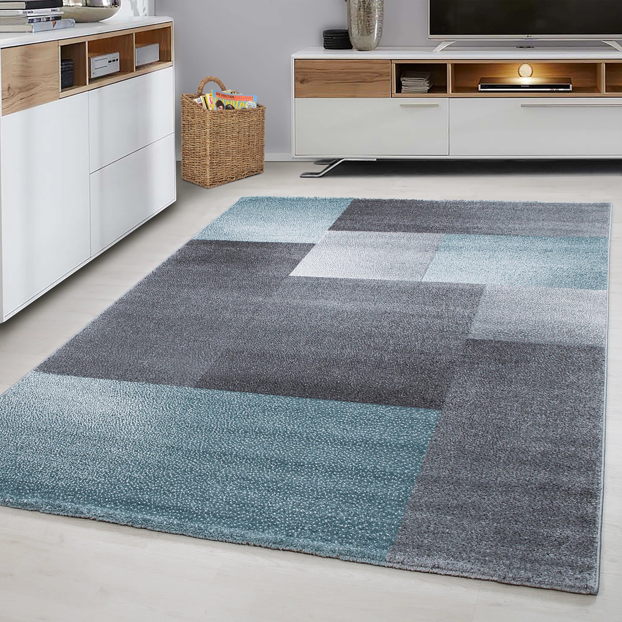 Two-Tone Block Pattern Accent Carpet | Blue