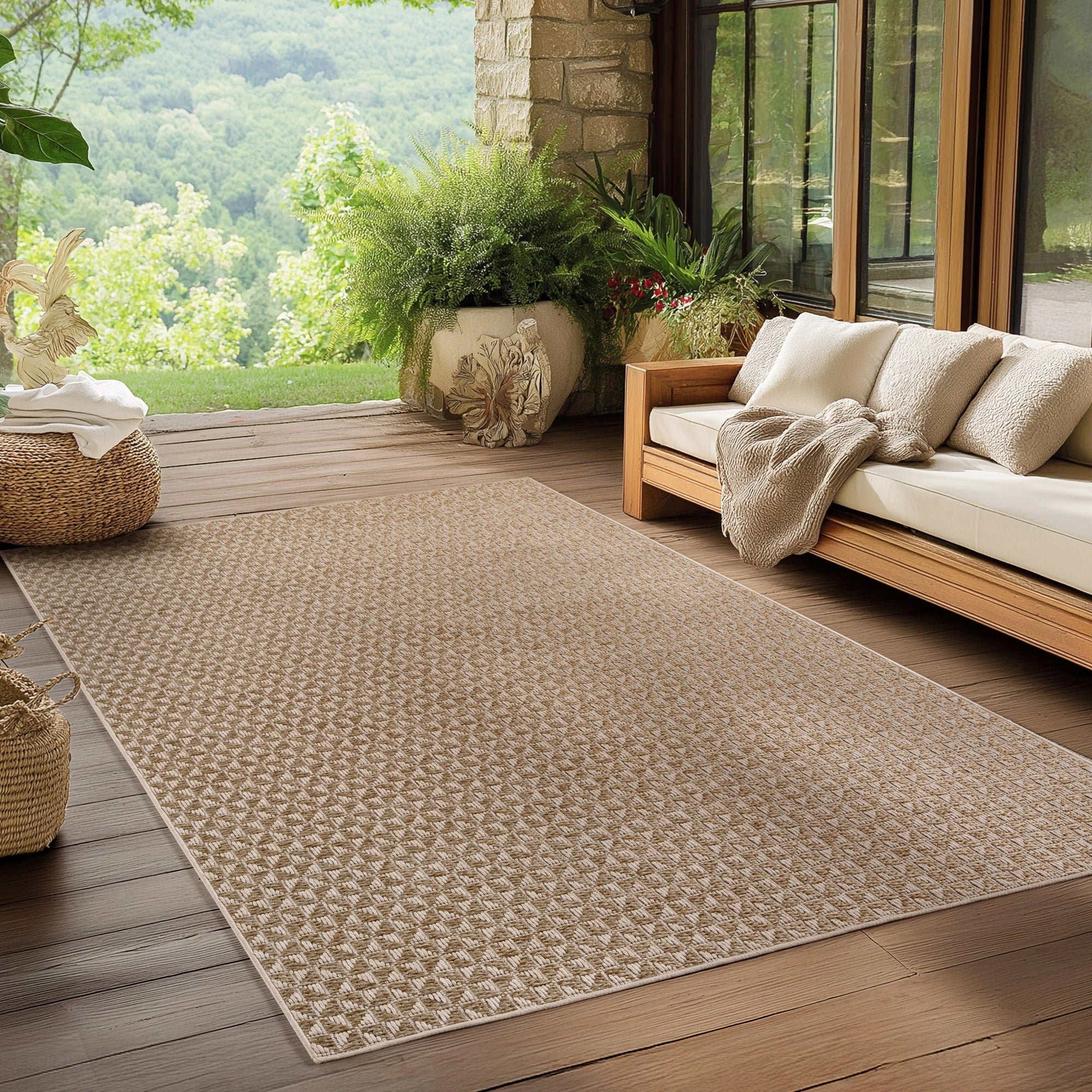 Triangle Repeating Pattern Outdoor Rug | Beige