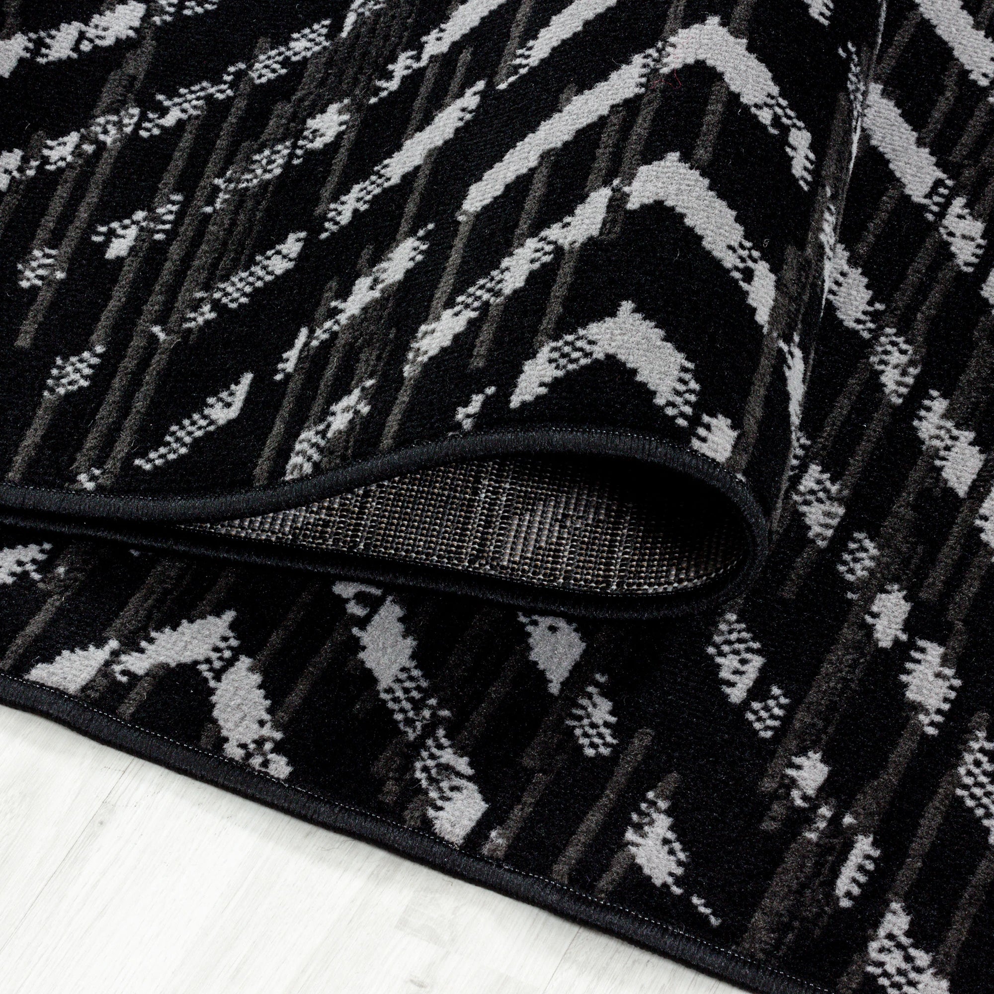 Abstract Zigzag Indoor Rug | Black