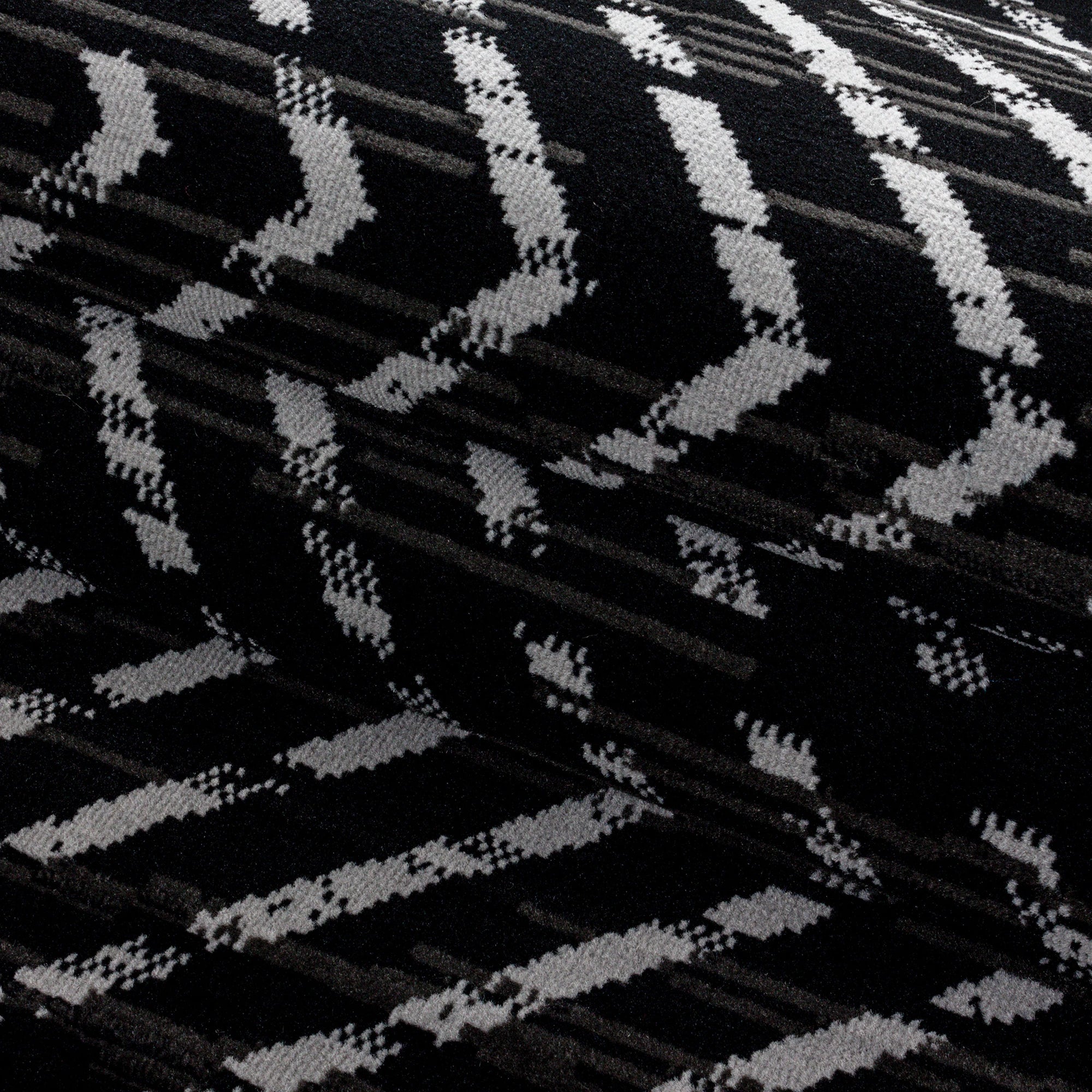 Abstract Zigzag Indoor Rug | Black