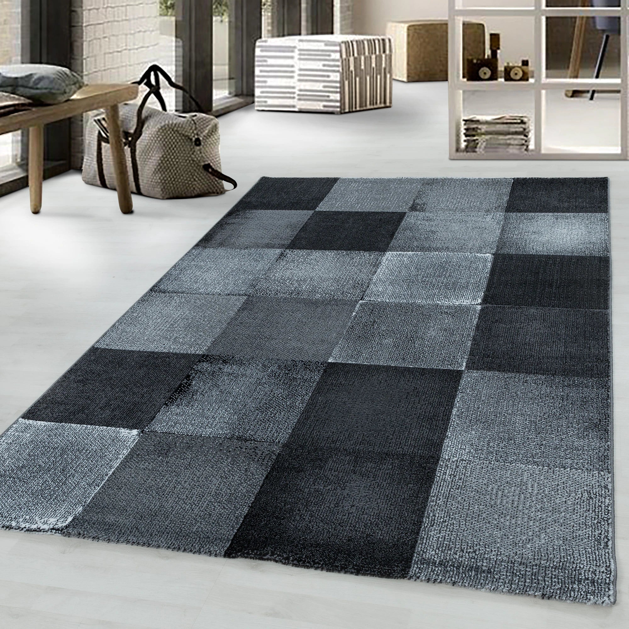 Contemporary Distressed Grid Pattern Rug | BlacK