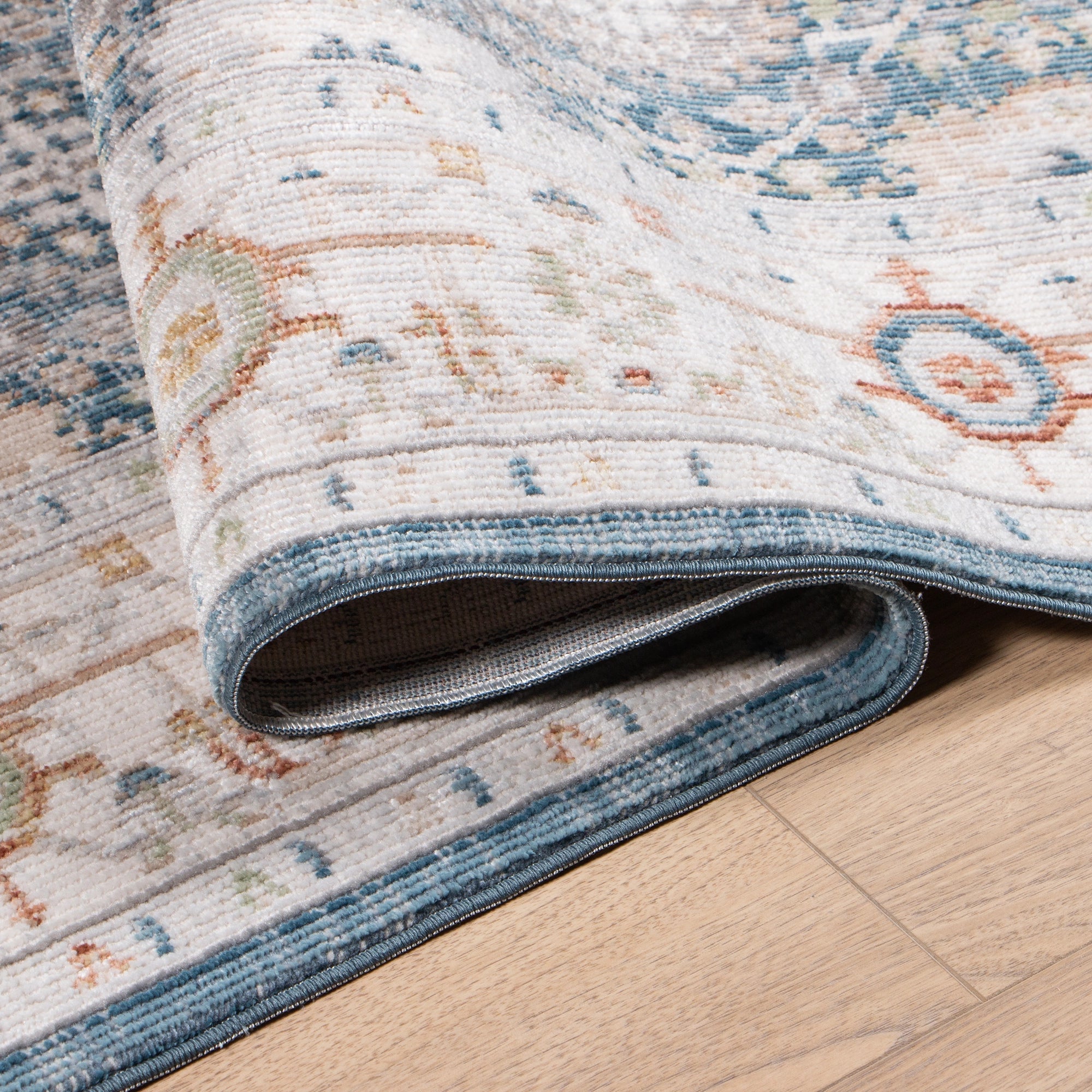 Midnight Medallion Traditional Rug