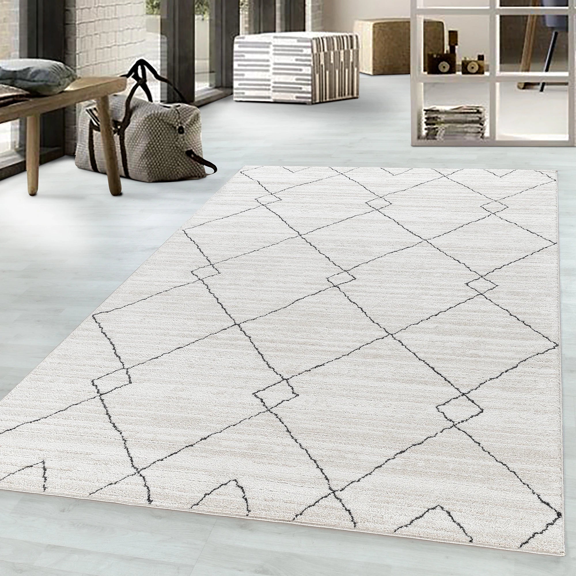 Minimalist Thin Line Diamond Trellis Rug | Cream