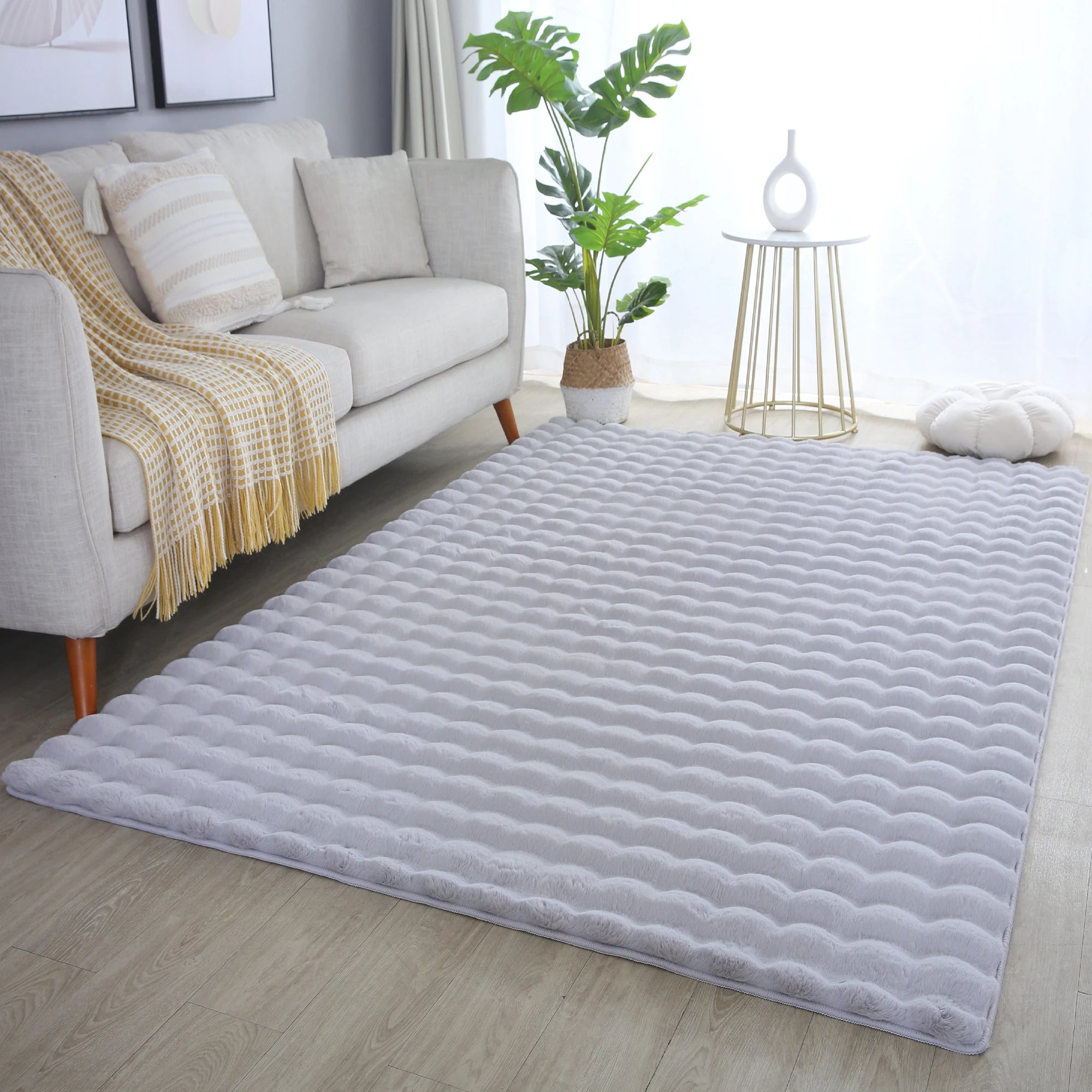 Plush Silver Washable Rug - Solid Color