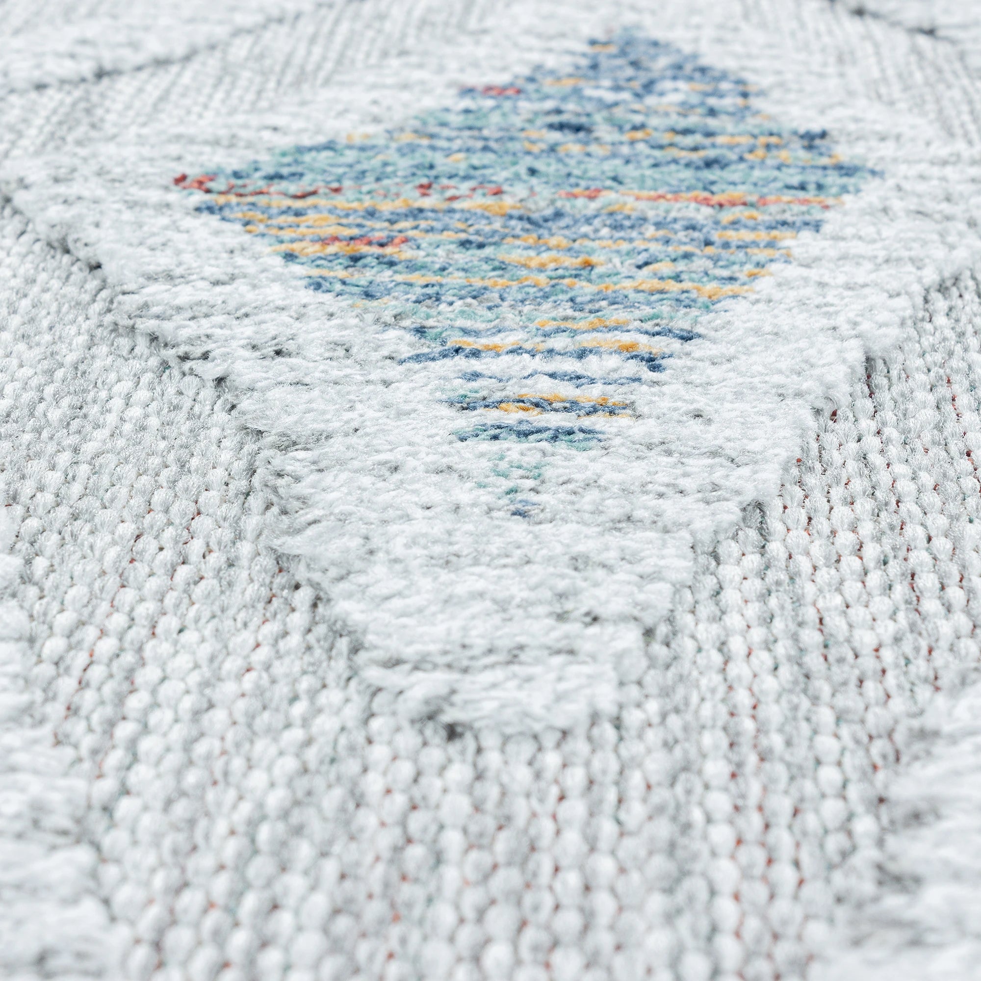 Indoor/Outdoor Diamond Rug | Multi