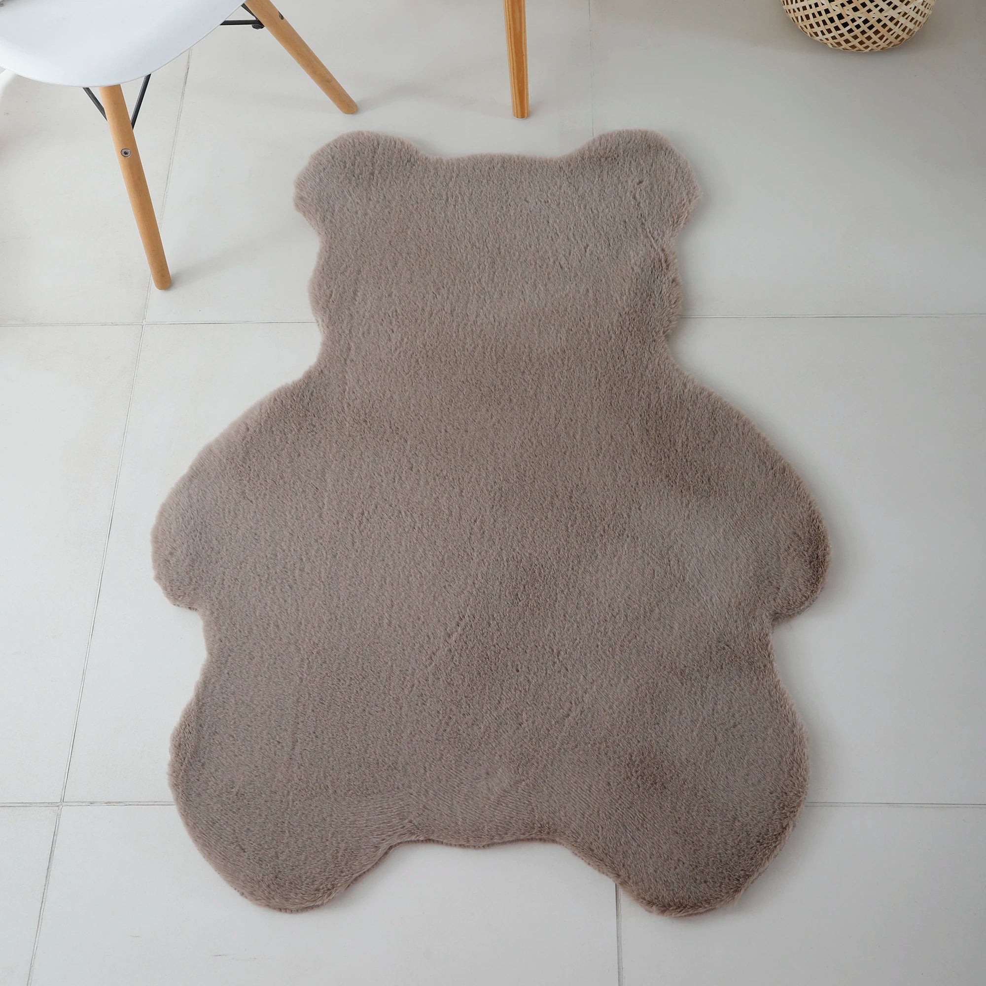 Bear Form Stylish Rug | Beige