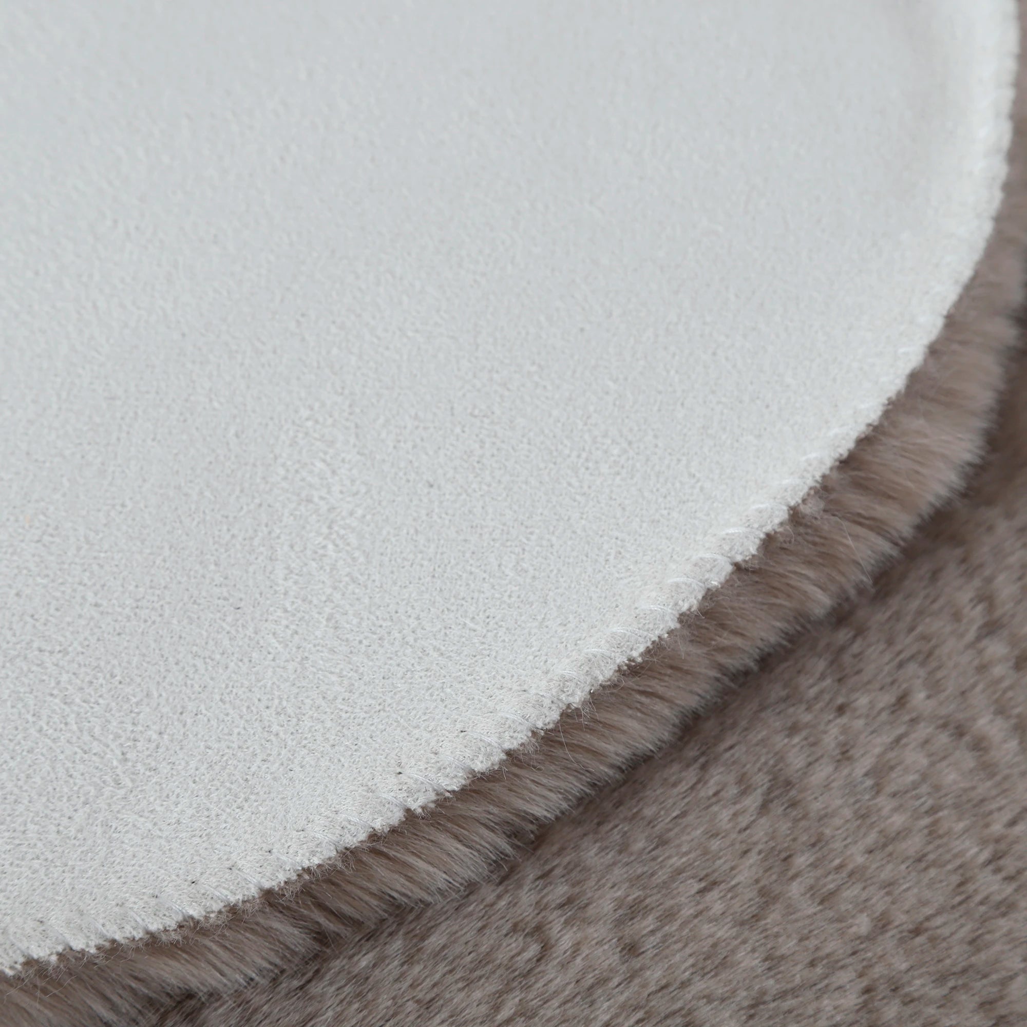 Bear Form Stylish Rug | Beige