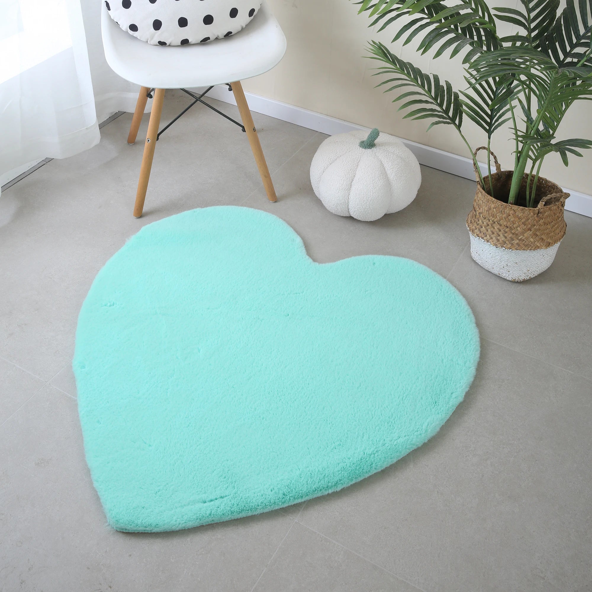 Heart Form Rug | Mint