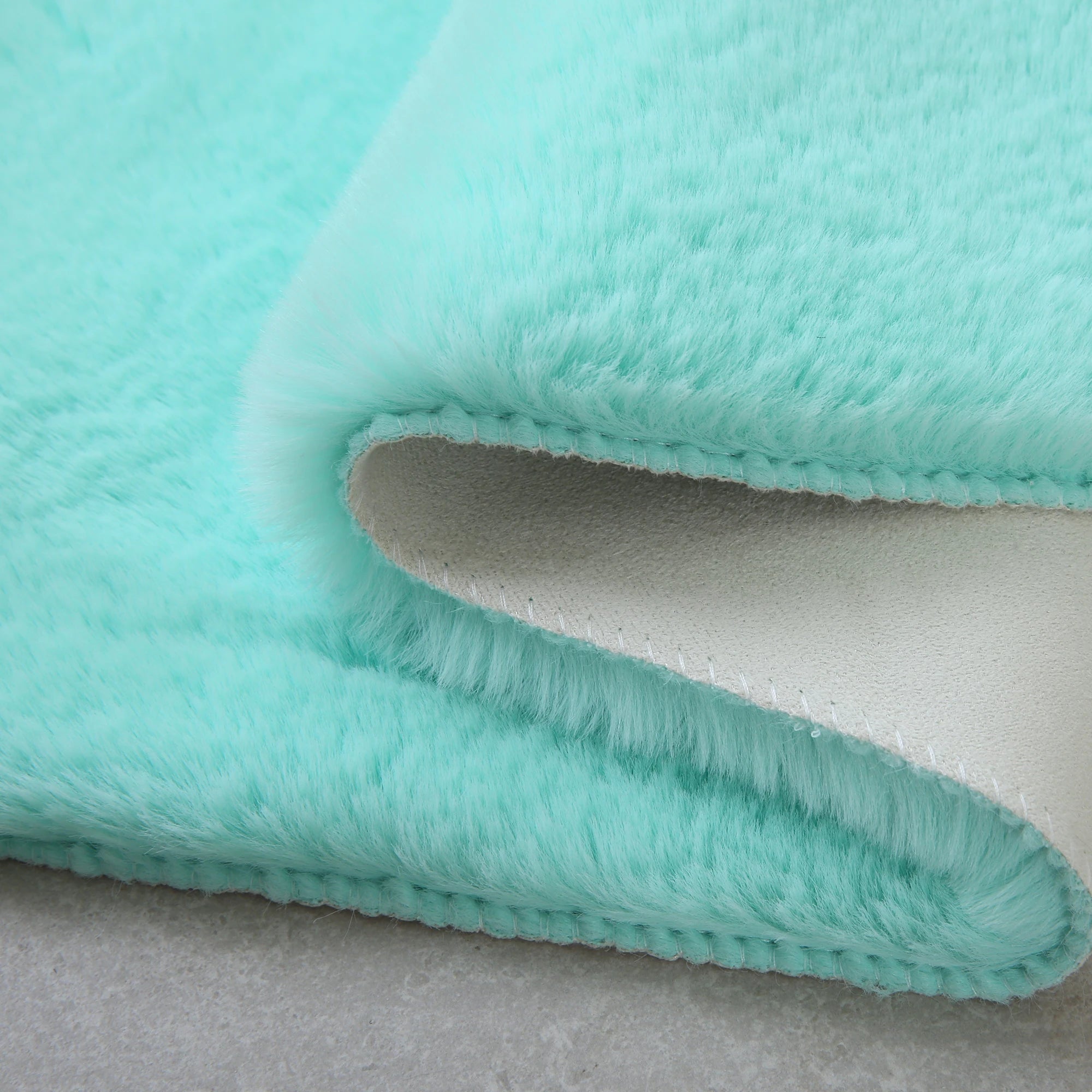 Heart Form Rug | Mint