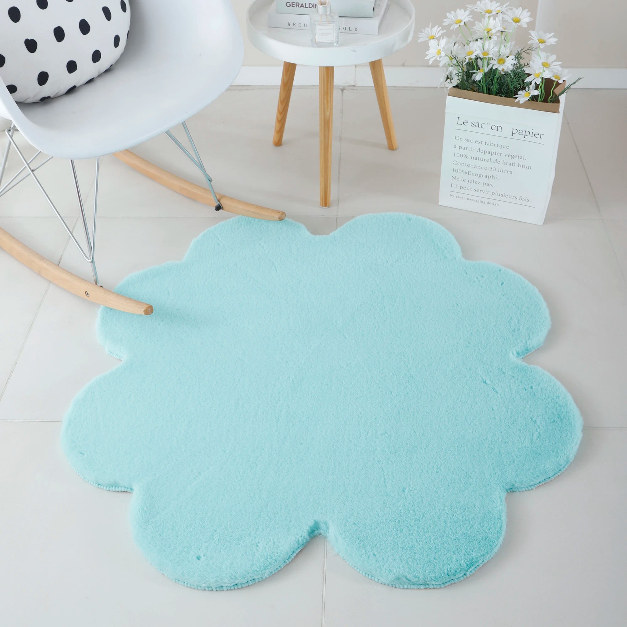 Clover Shape Rug Mint