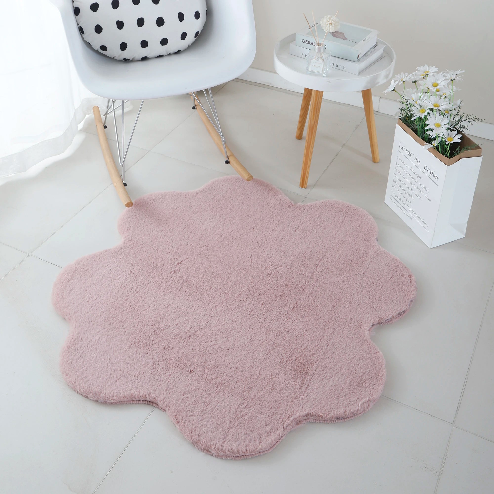 Clover Shape Rug Pink