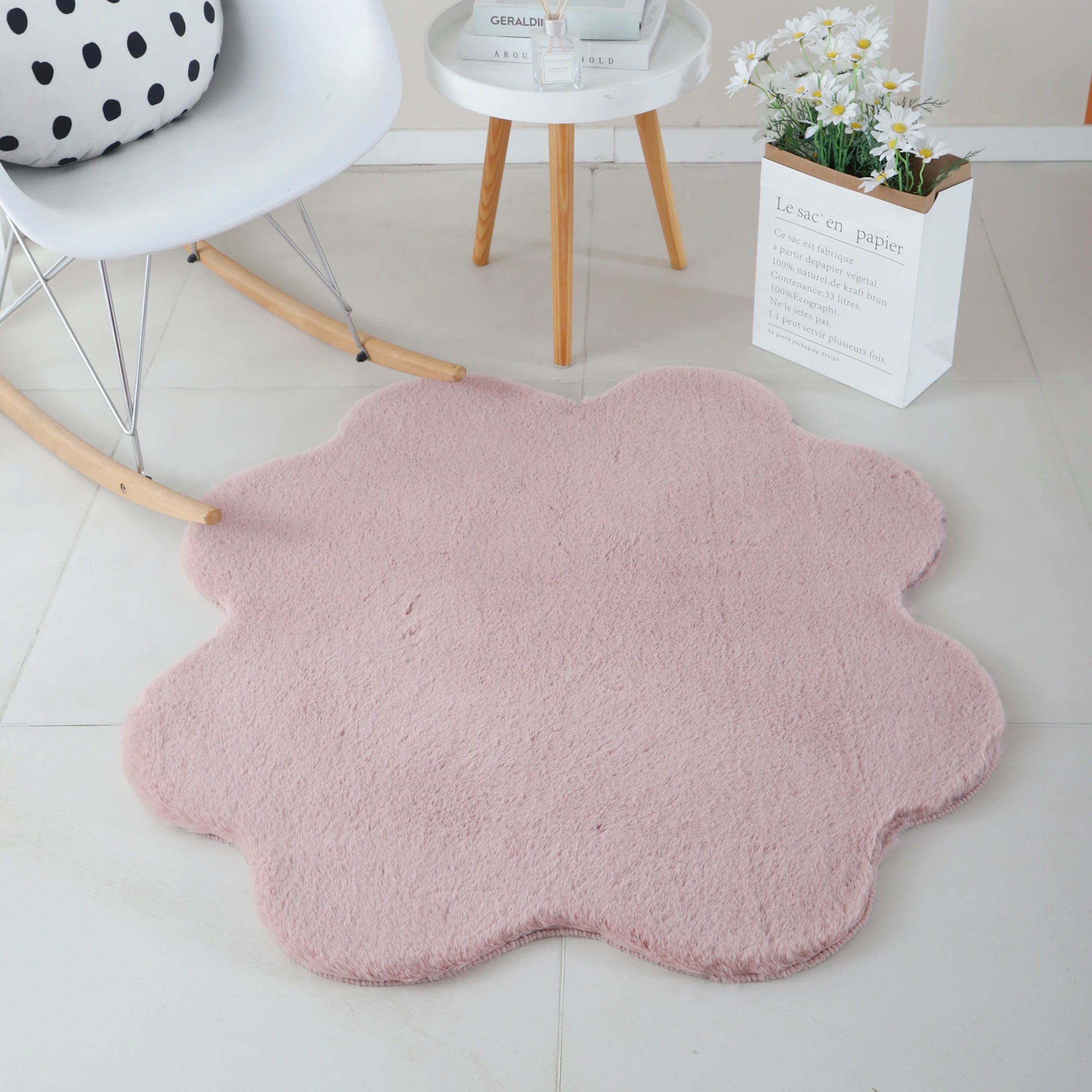 Clover Shape Rug Pink