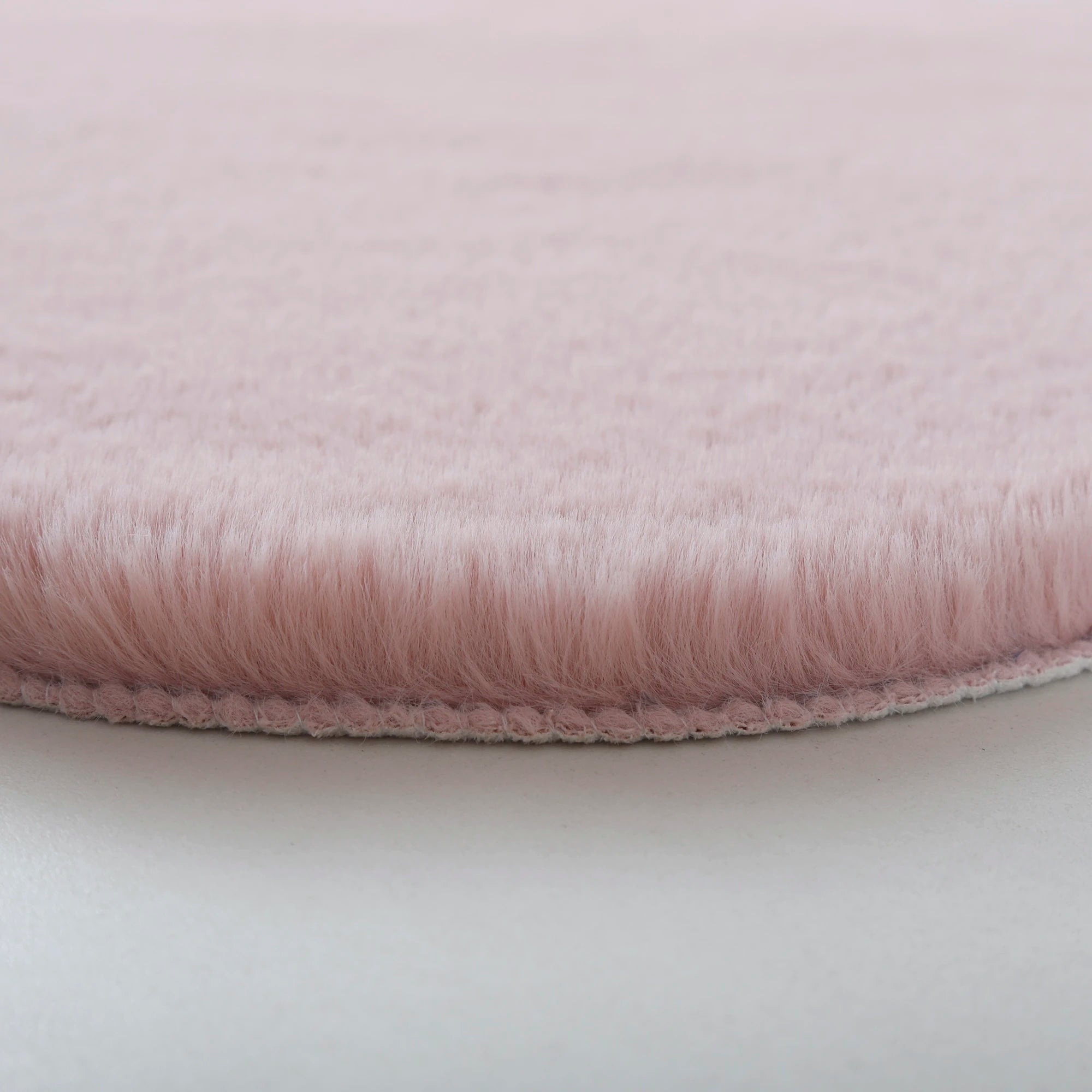 Clover Shape Rug Pink