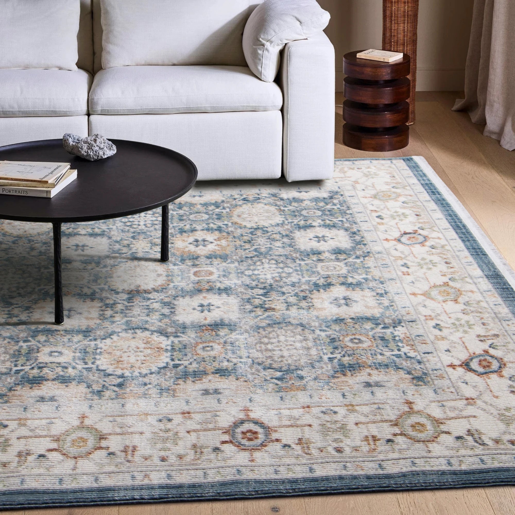 Midnight Medallion Traditional Rug