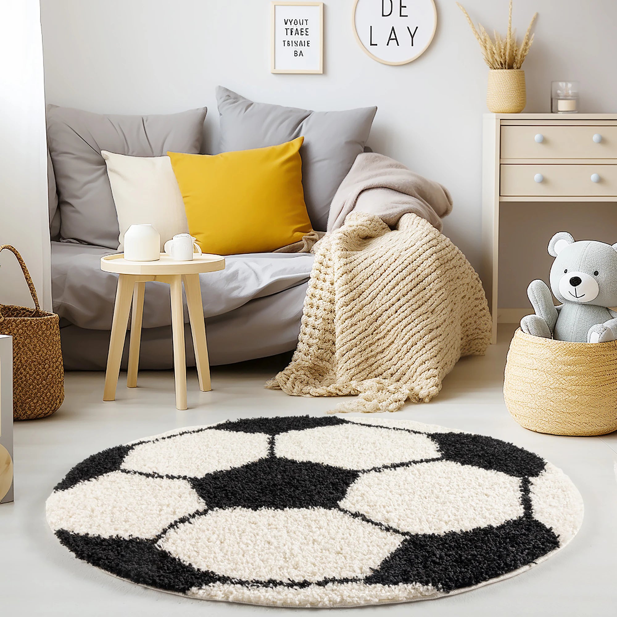 Round Football Shaggy Kids Rug | Black