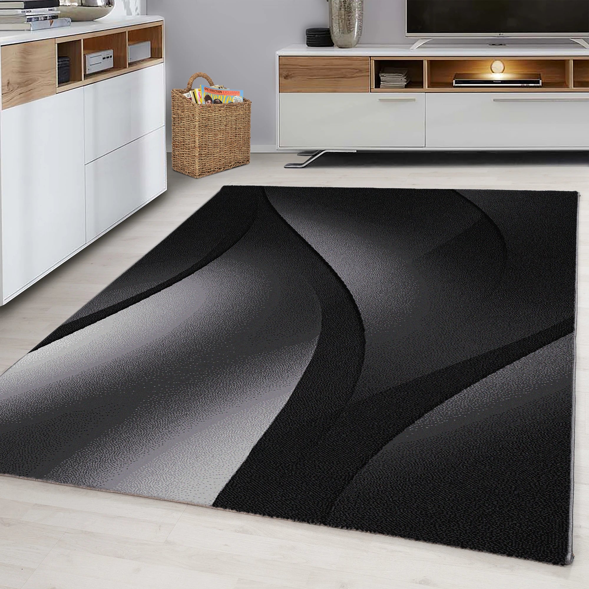 Modern Ombre Wavy Stripe Rug | Black
