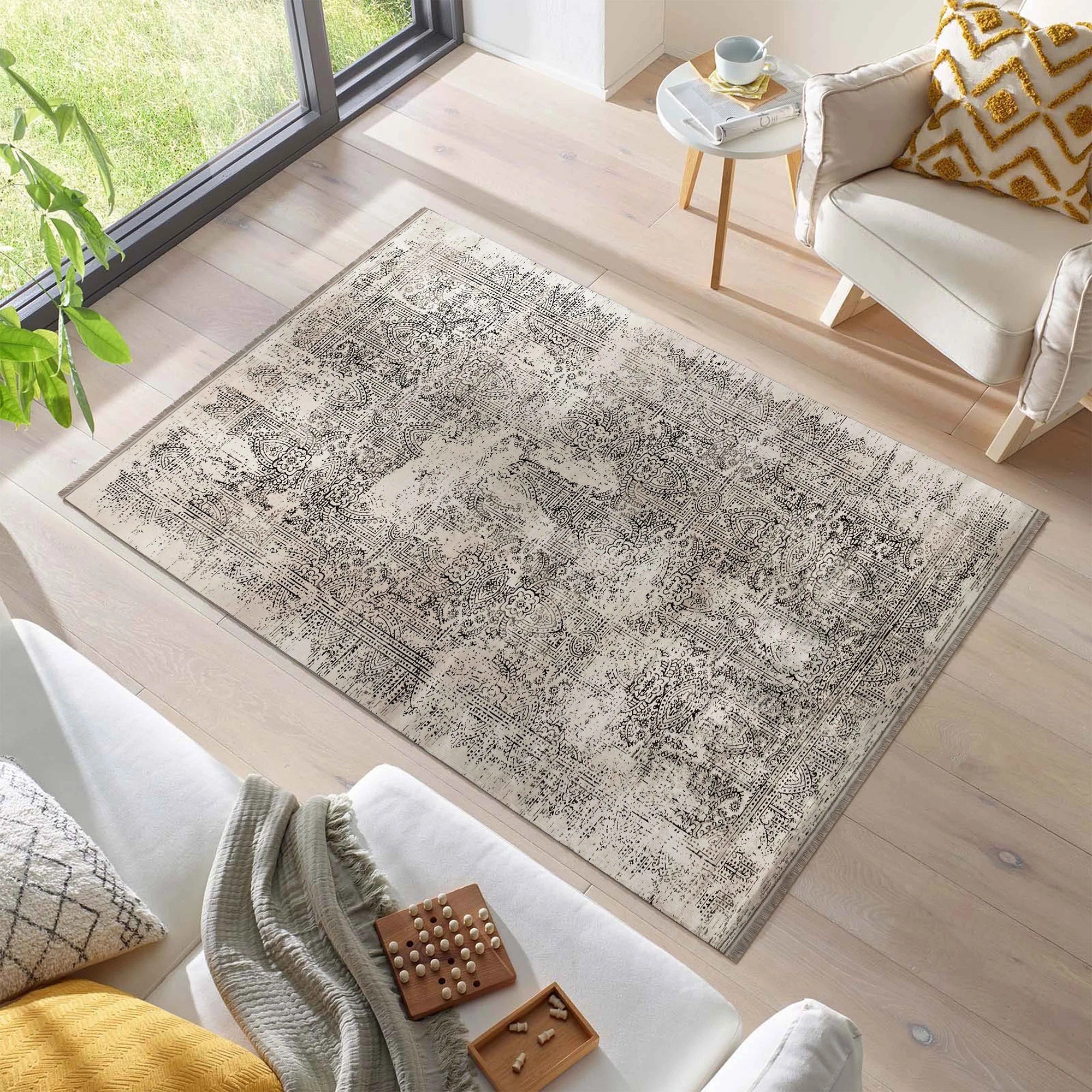 Vintage Look Abstract Oriental Style Rug | Beige