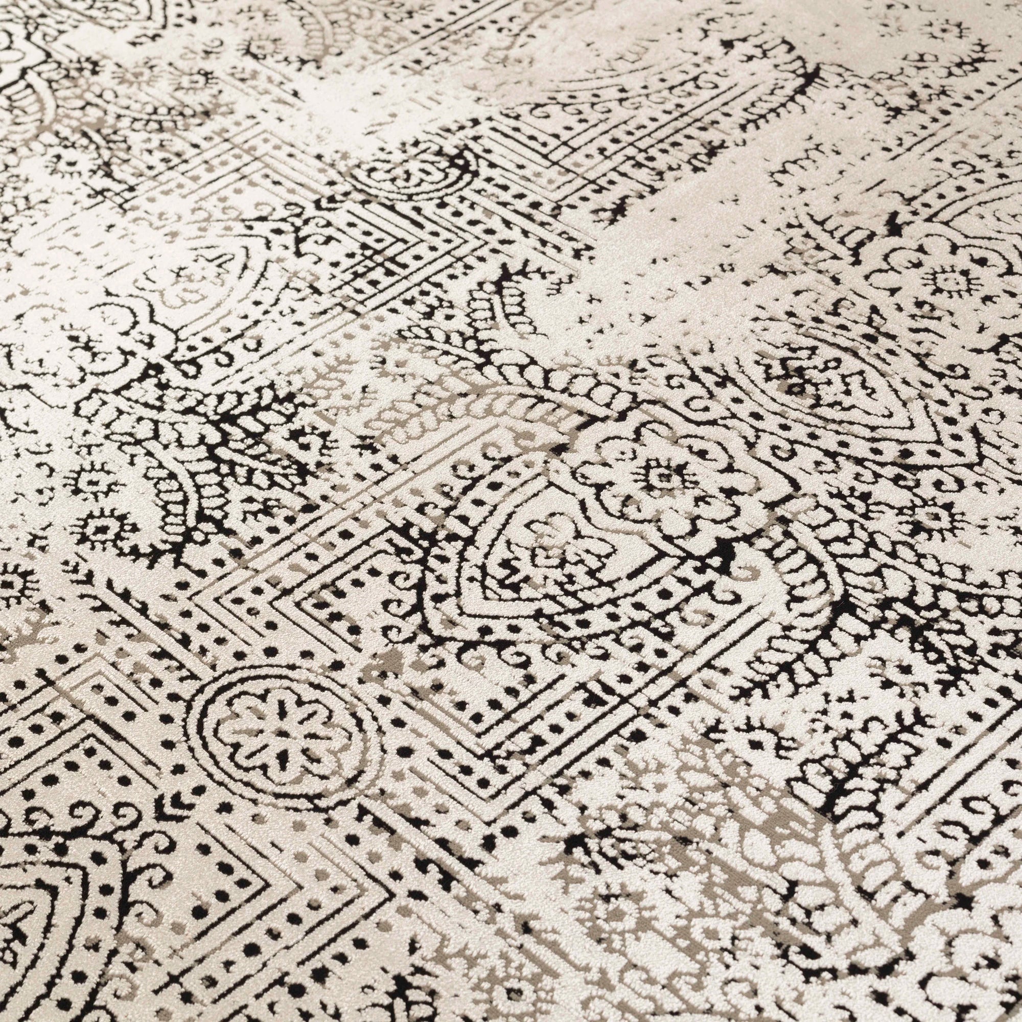 Vintage Look Abstract Oriental Style Rug | Beige