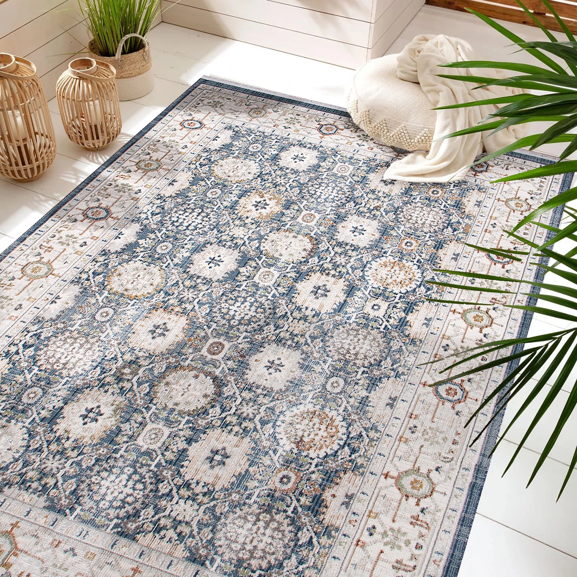 Midnight Medallion Traditional Rug
