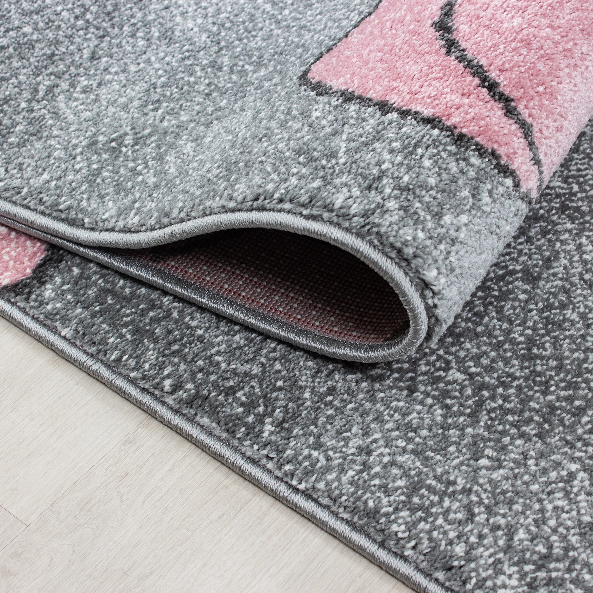Moderner Teppich Bear in Rosa