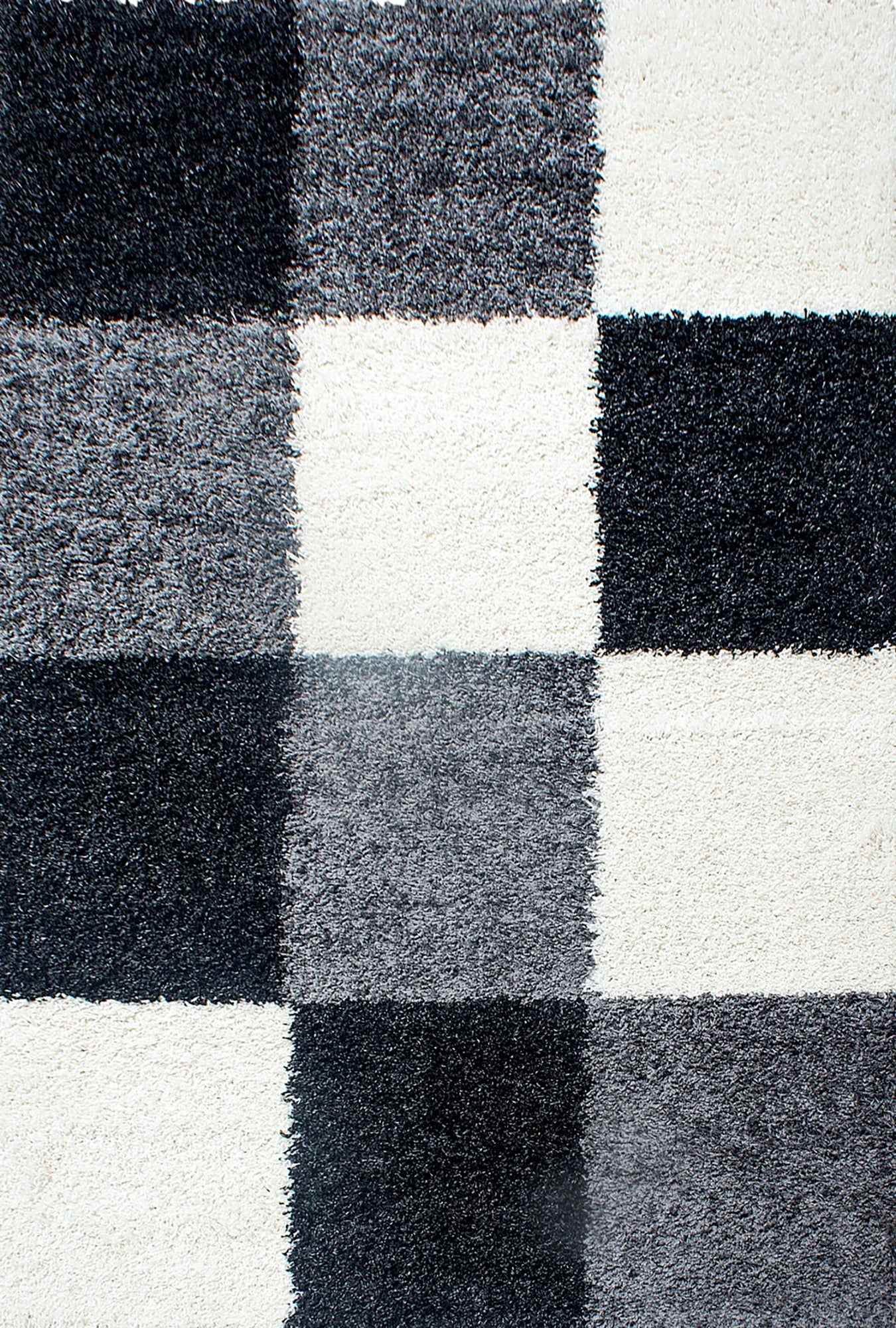 Checkered Grid Rug Black