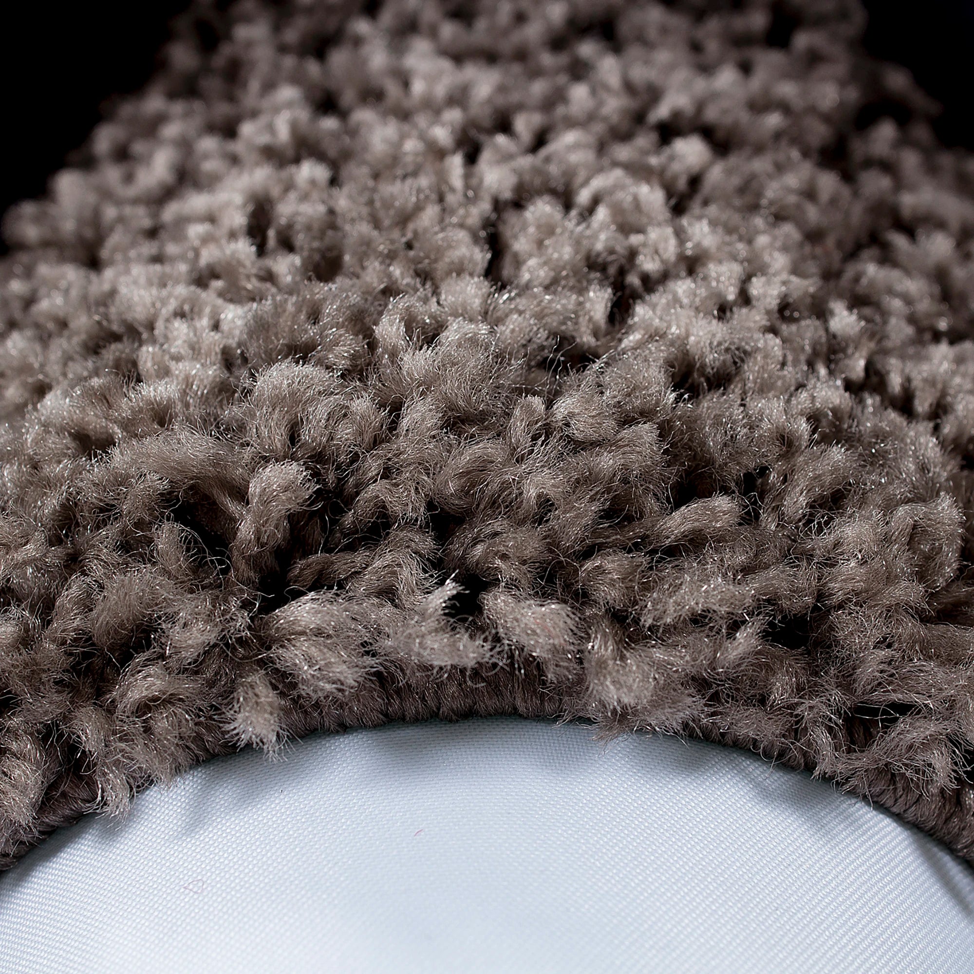 Eleganter Teppich mit Bordüre, modern