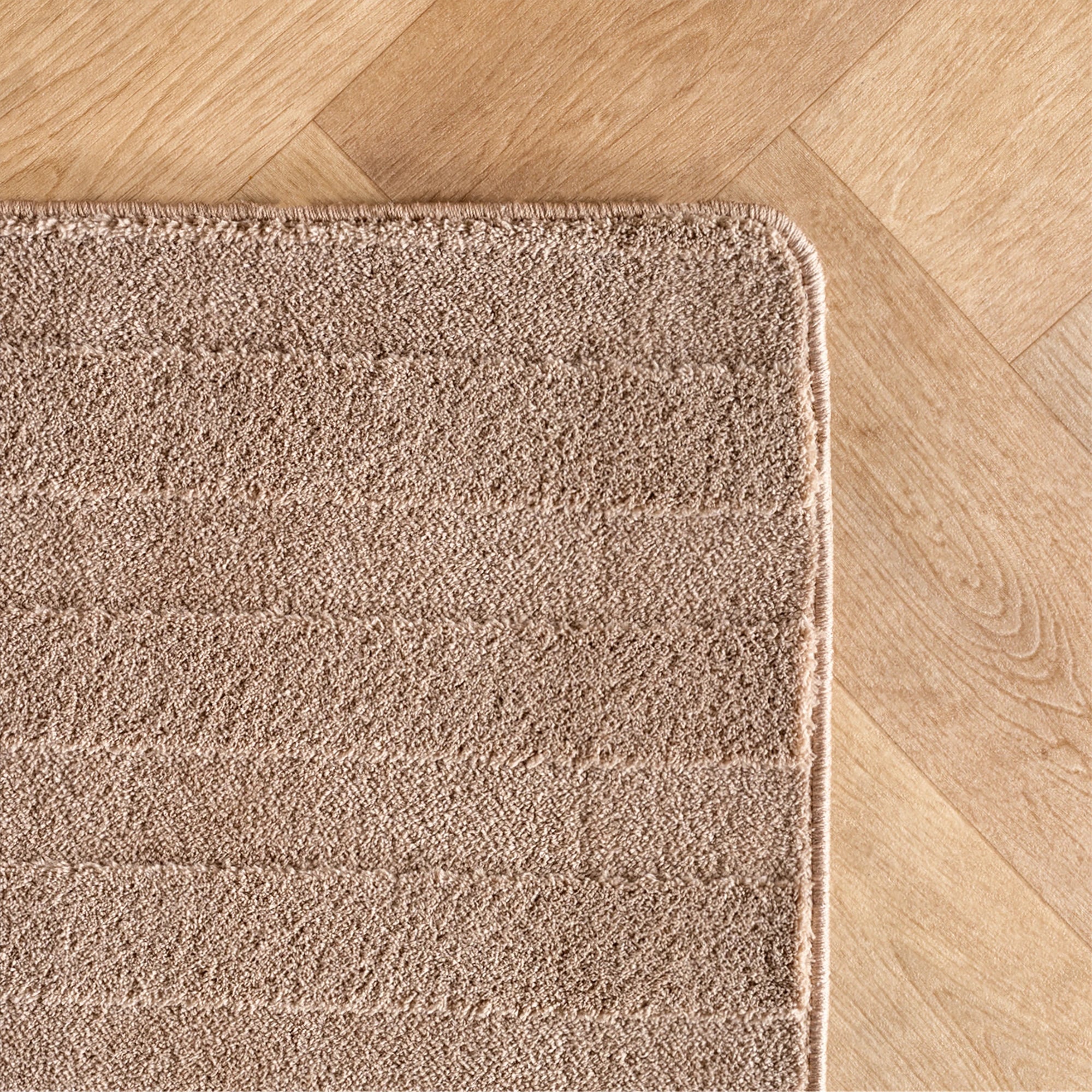 Böhmischer moderner Teppich in Beige