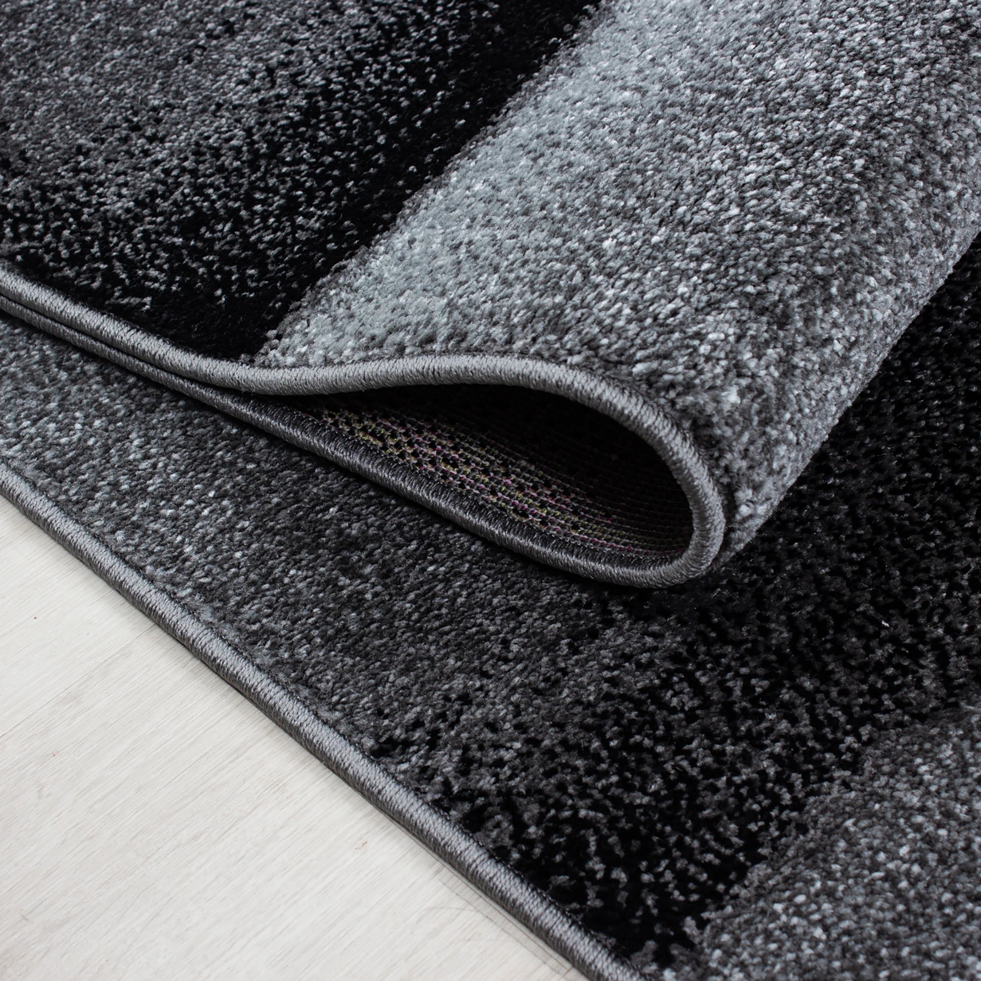 Ombre Rug Black