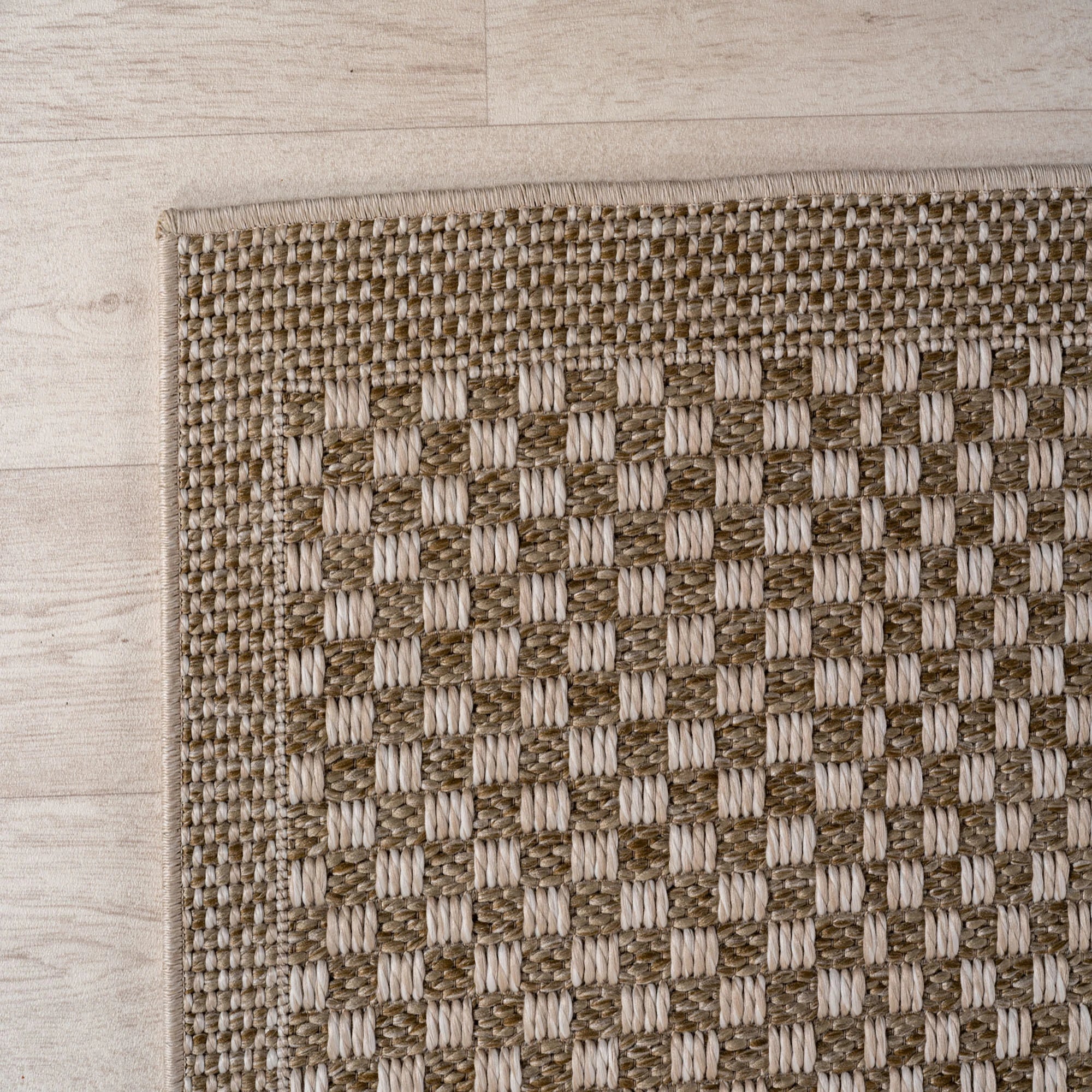 Plaid Checkerboard Patio Rug | Beige