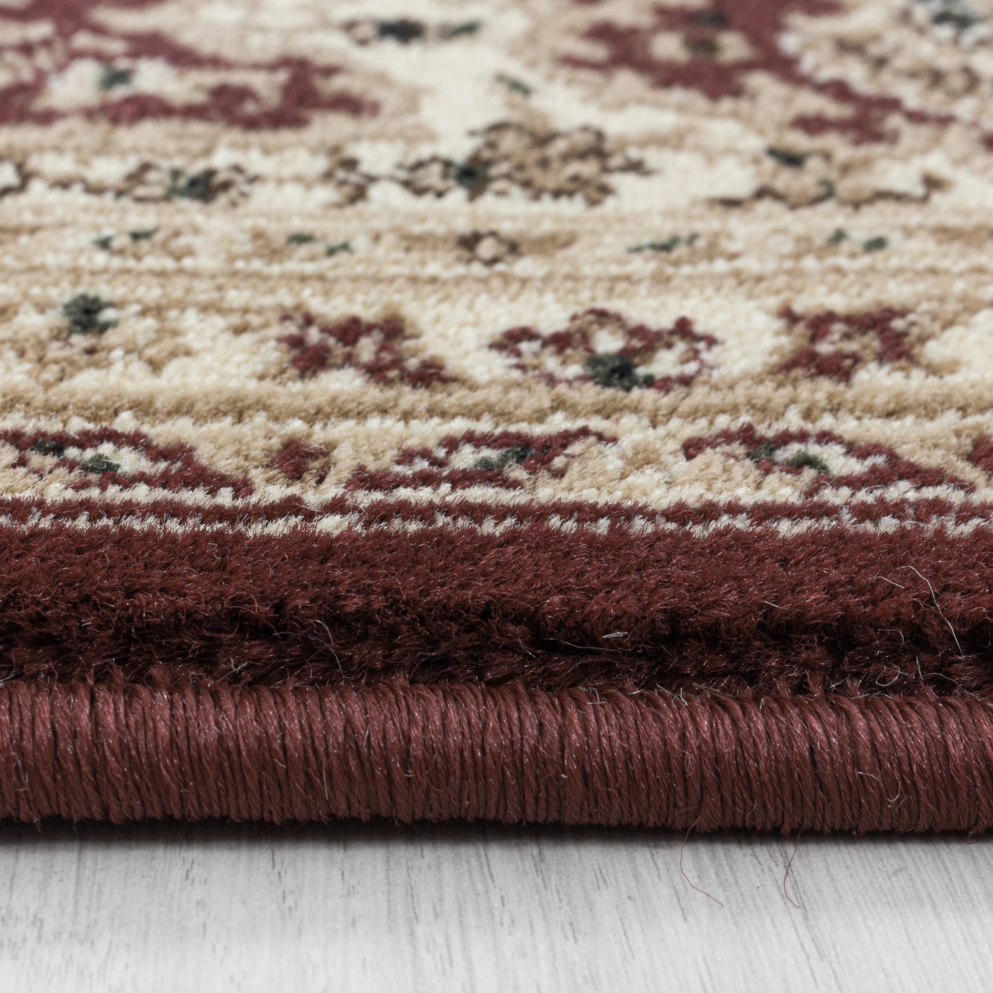 Orientalischer stilvoller Teppich Modern