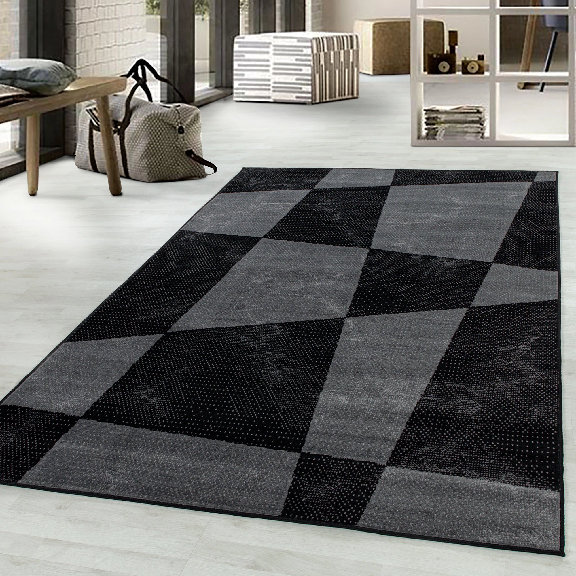 Lattice Polygon Rug Black