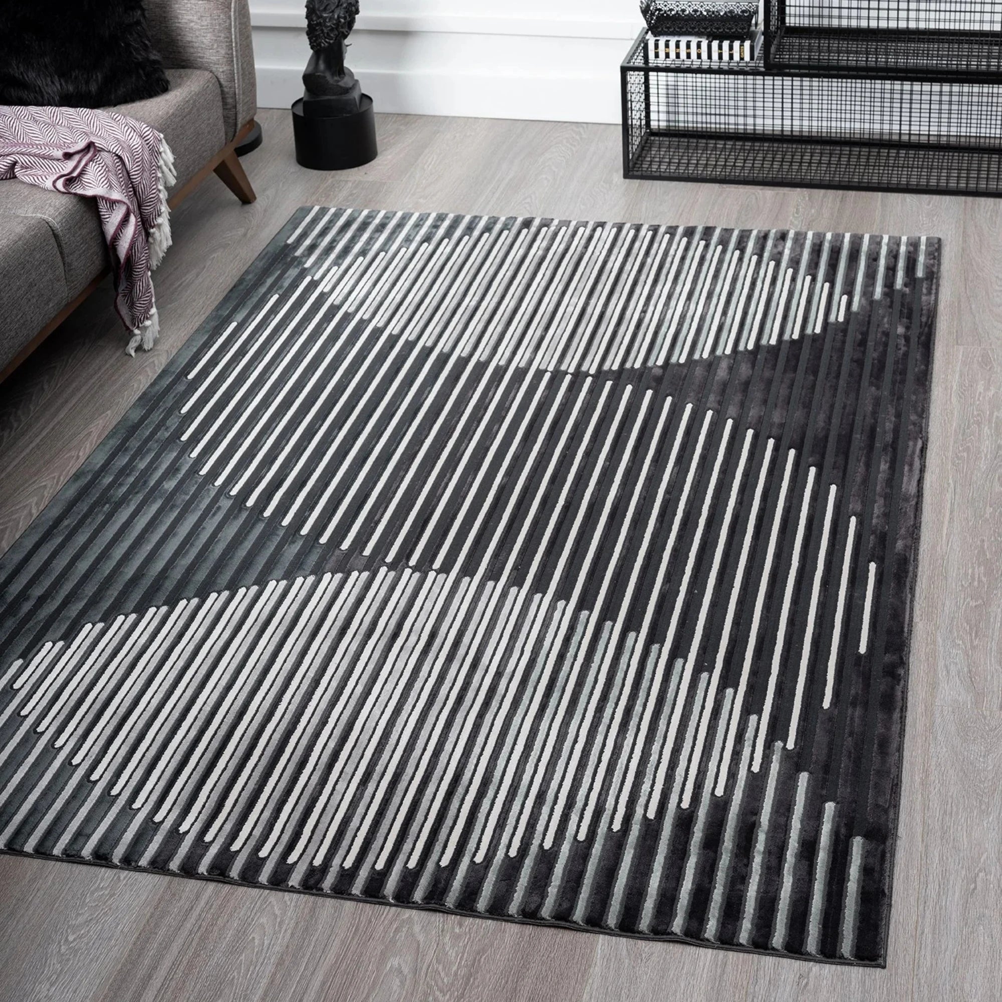 Monochrome Illusion Curve Rug