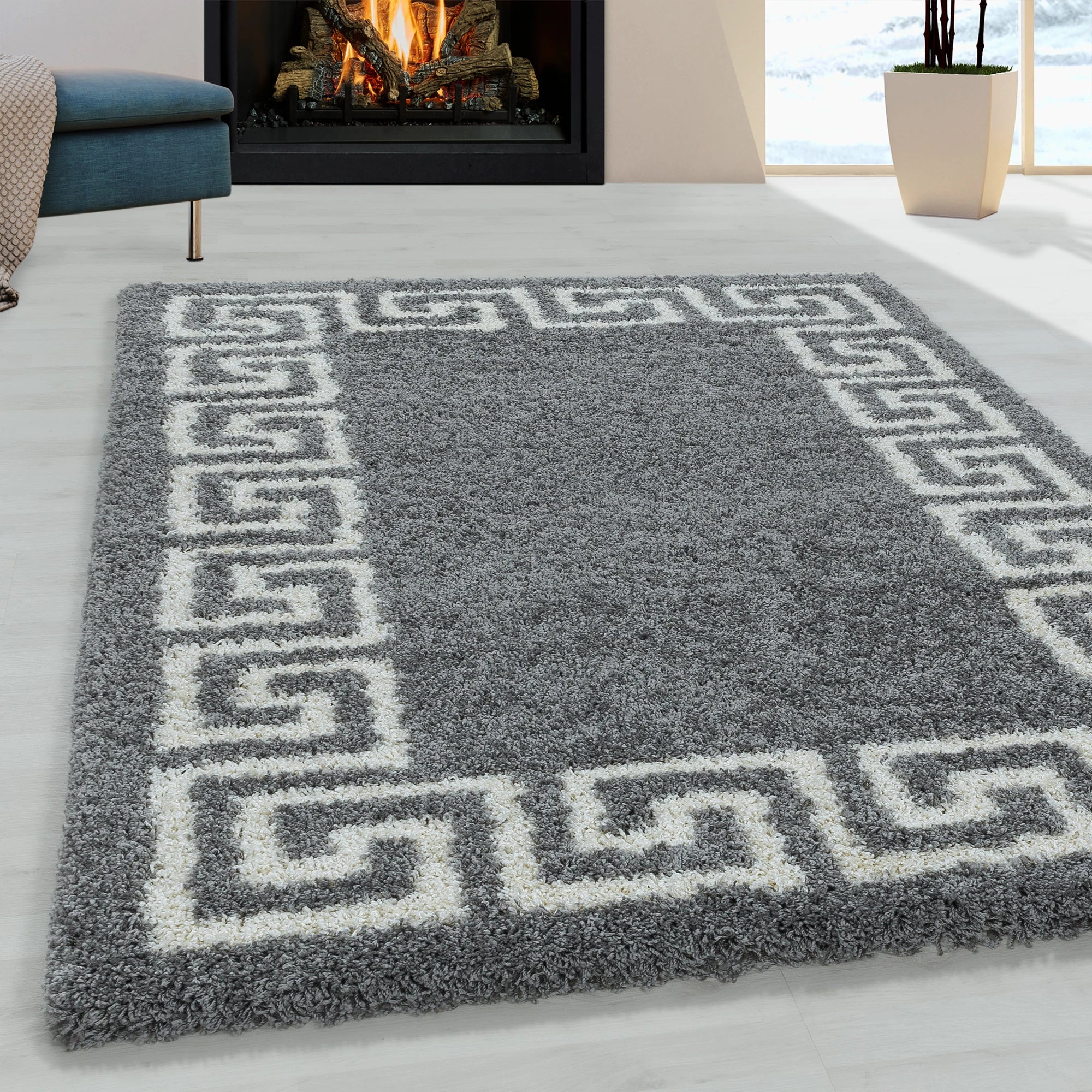 Eleganter Teppich mit Mäandermuster