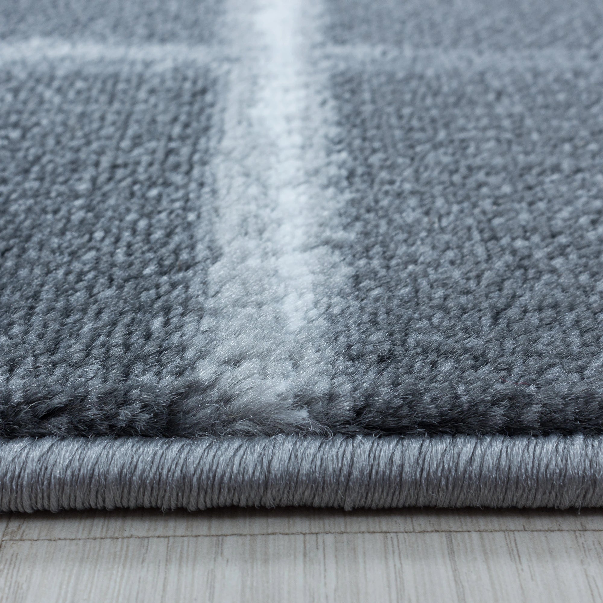 Linear Rug Gray