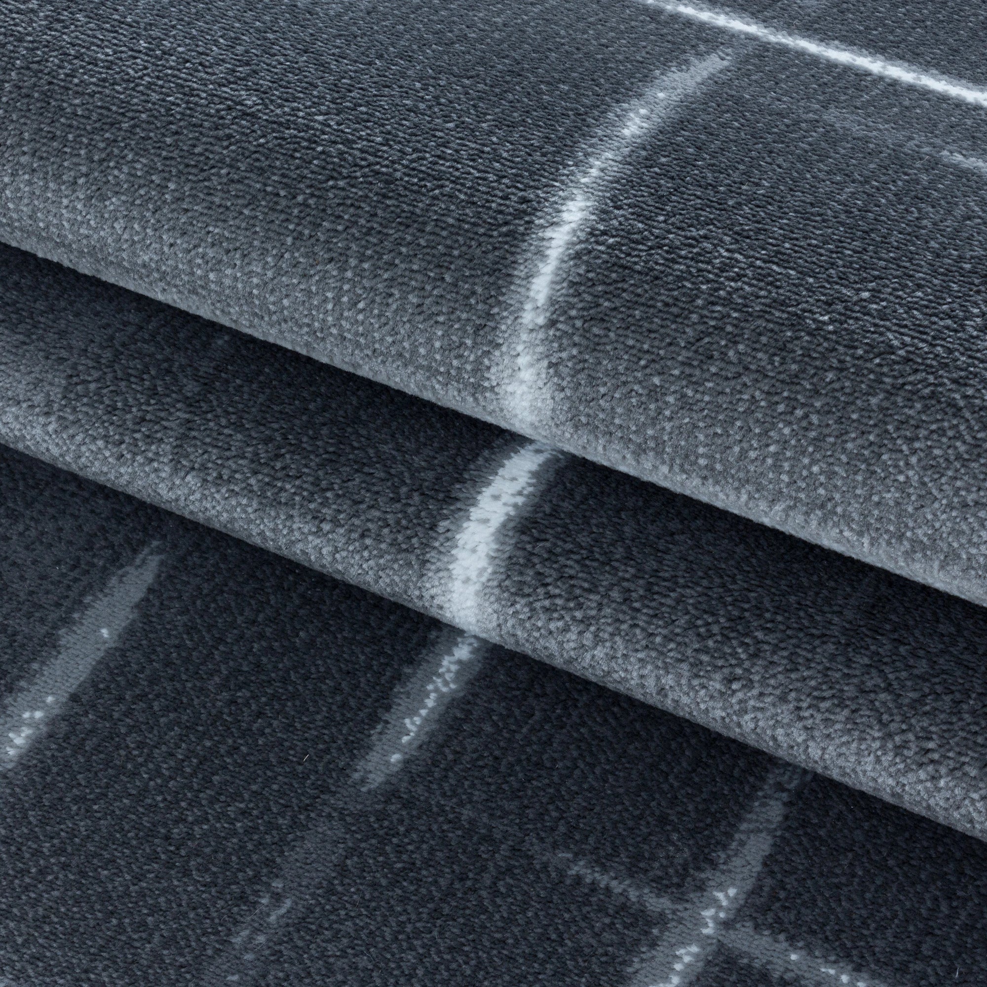 Linear Rug Gray