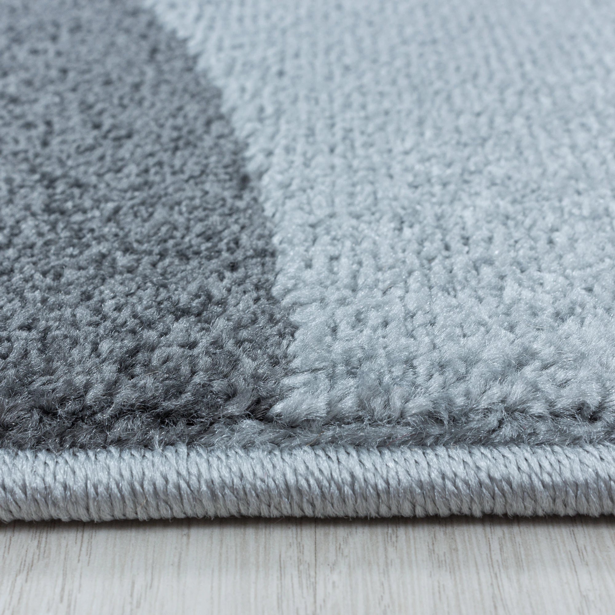 Diamond Lattice Rug
