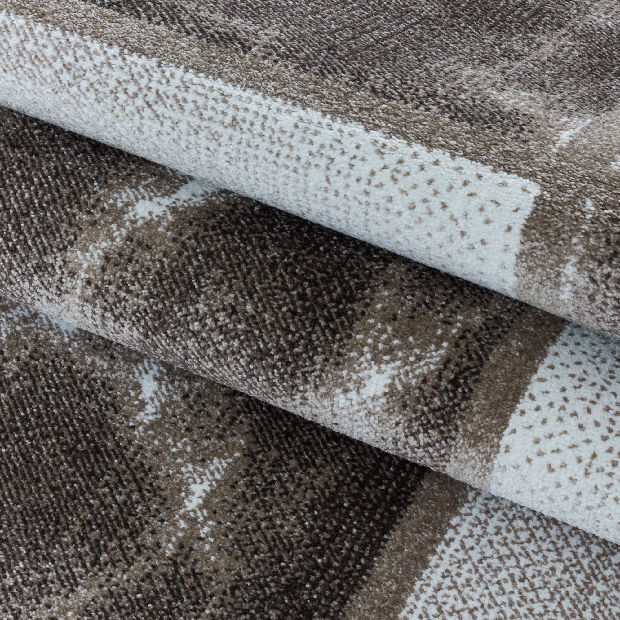 Karierter Schachbrettteppich Braun