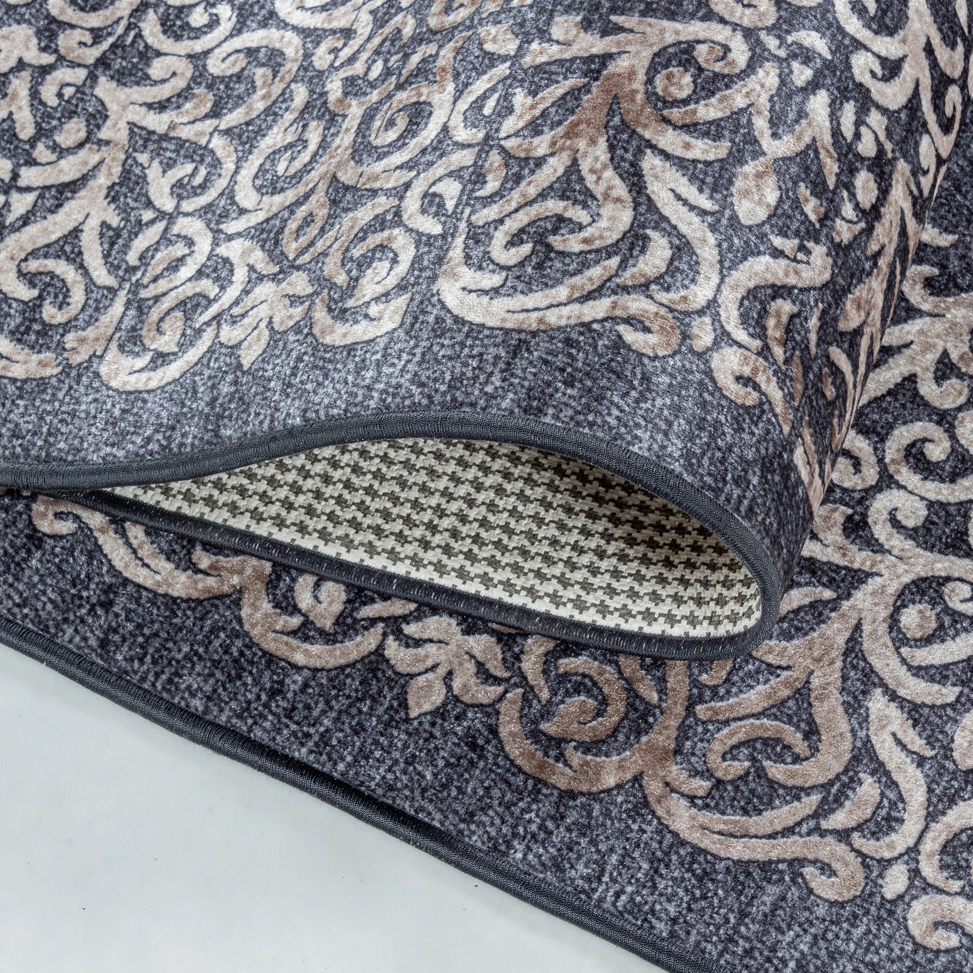 Baroque Rug Black