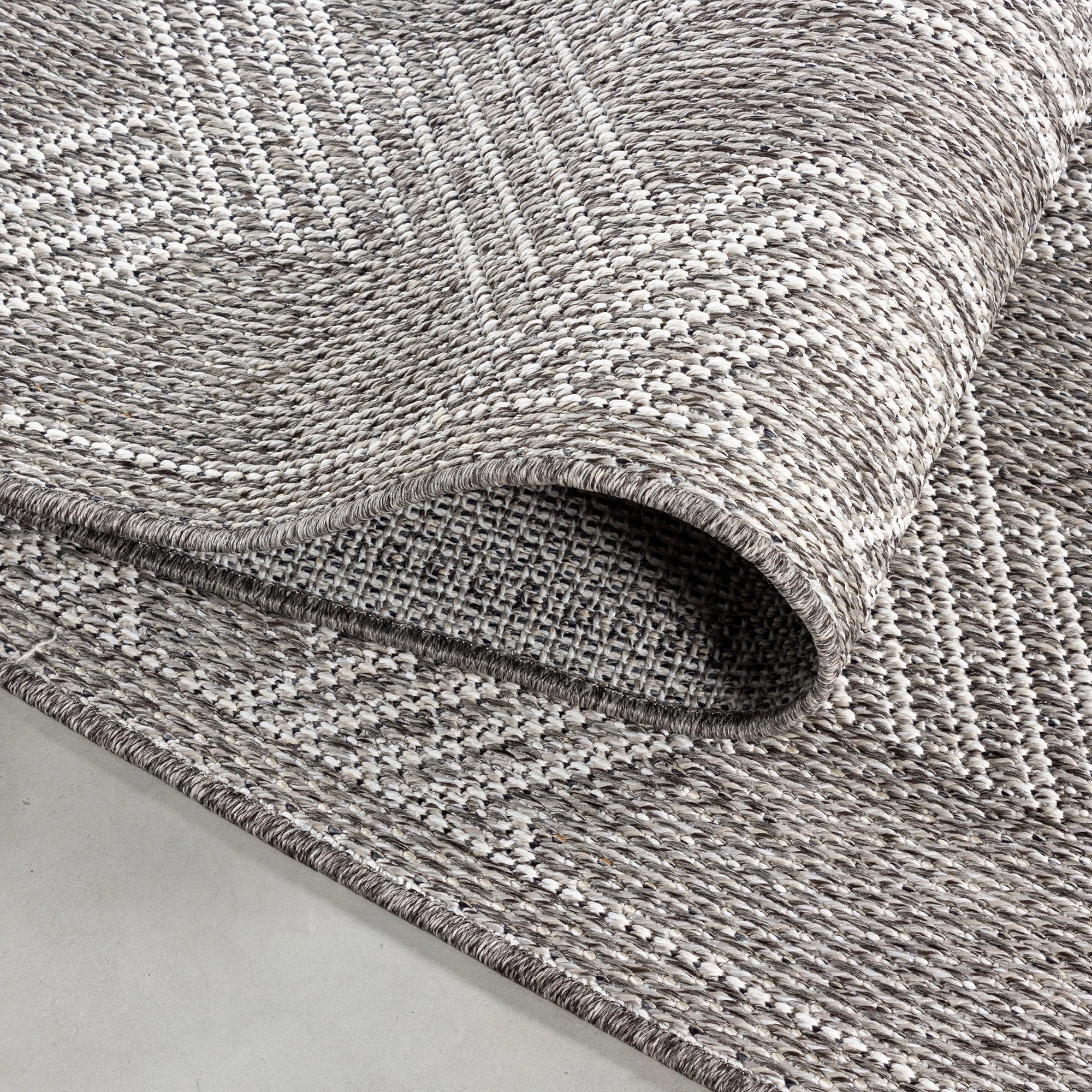 Geometric Polygon Rug Gray