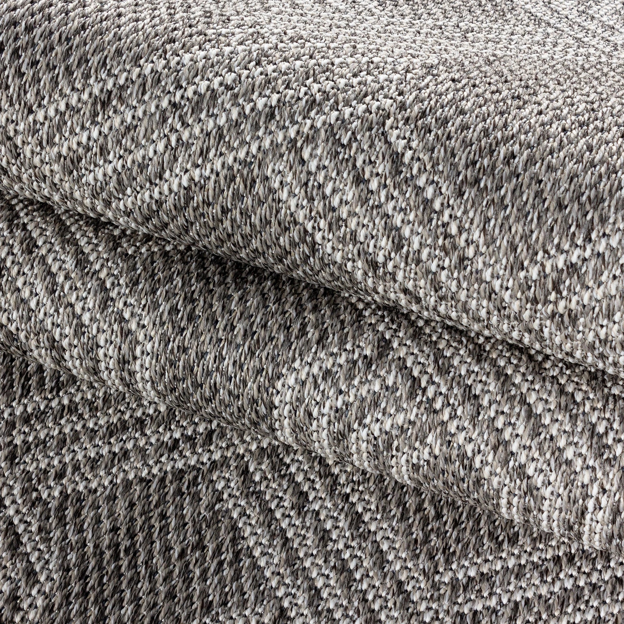 Geometric Polygon Rug Gray