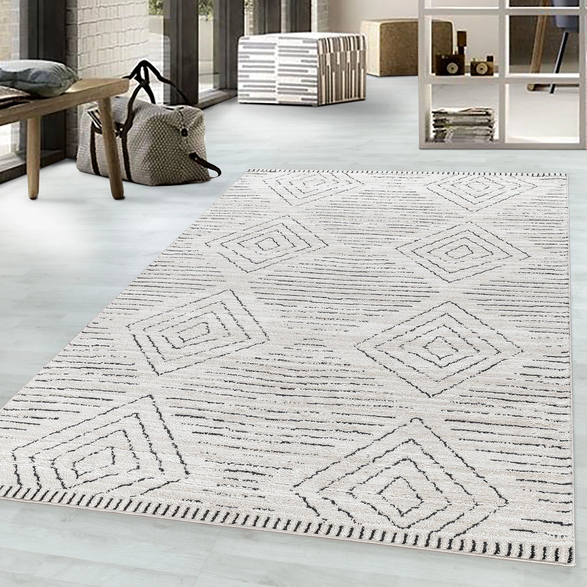 Angular Geometric Neutral Rug