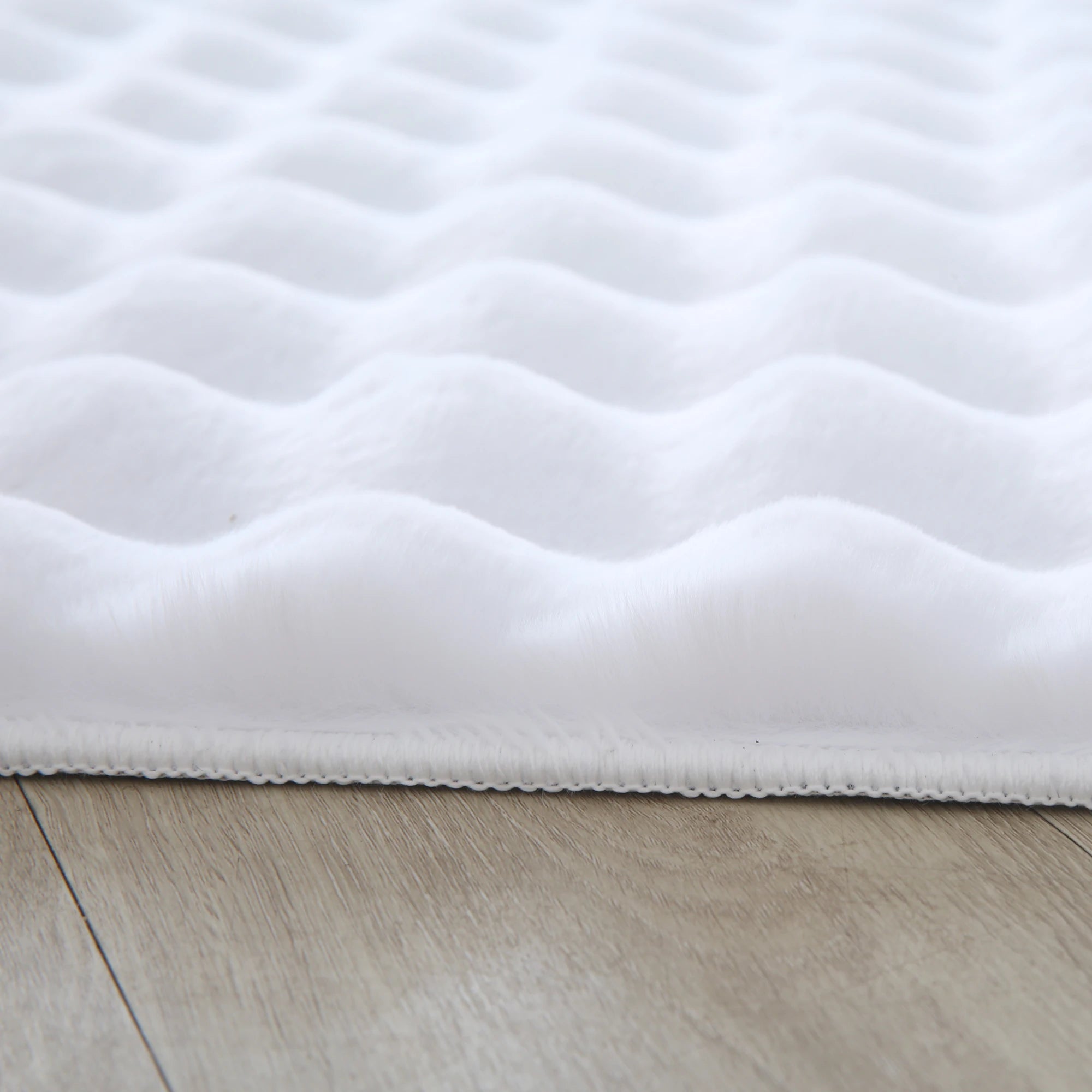 Plush White Washable Rug - Solid Color