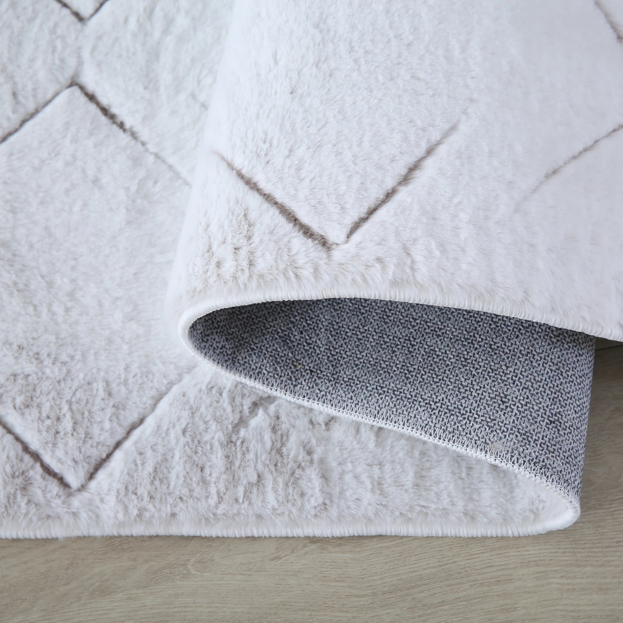 Scandinavian Elegant Area Rug Beige