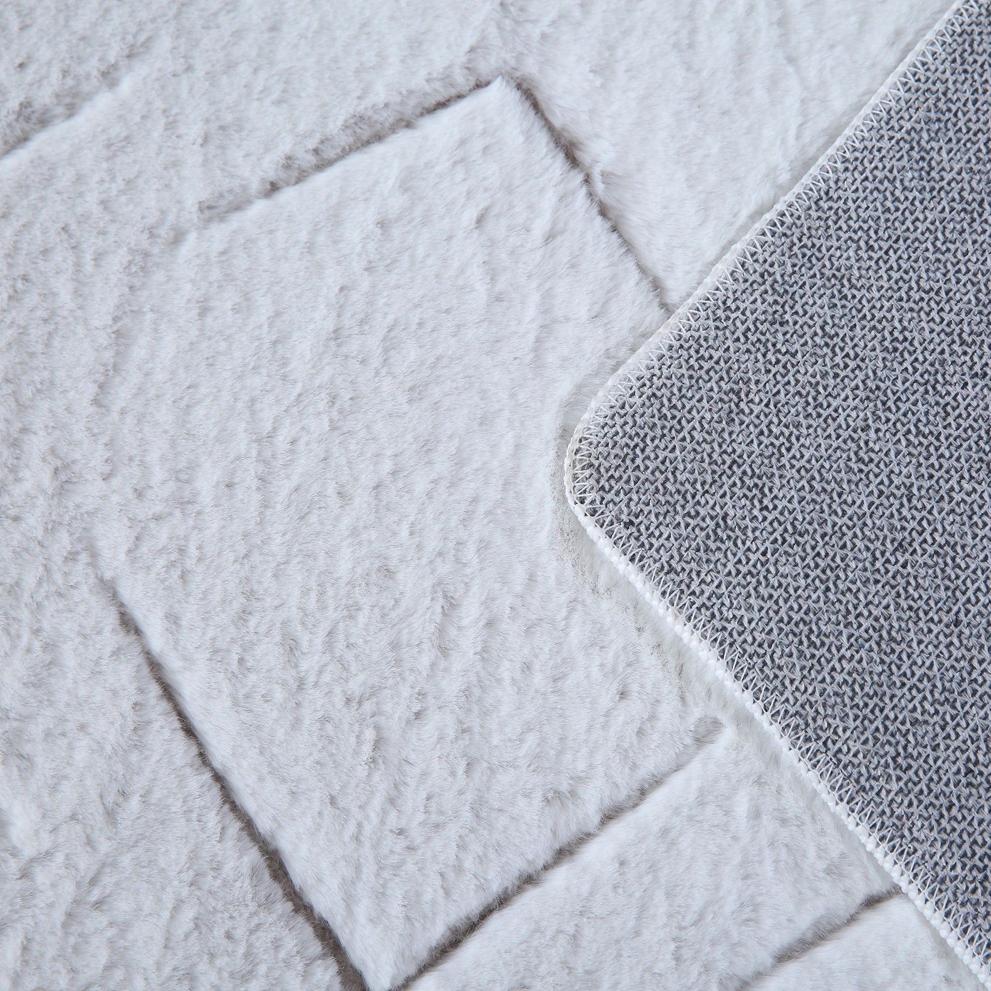 Scandinavian Elegant Area Rug Beige