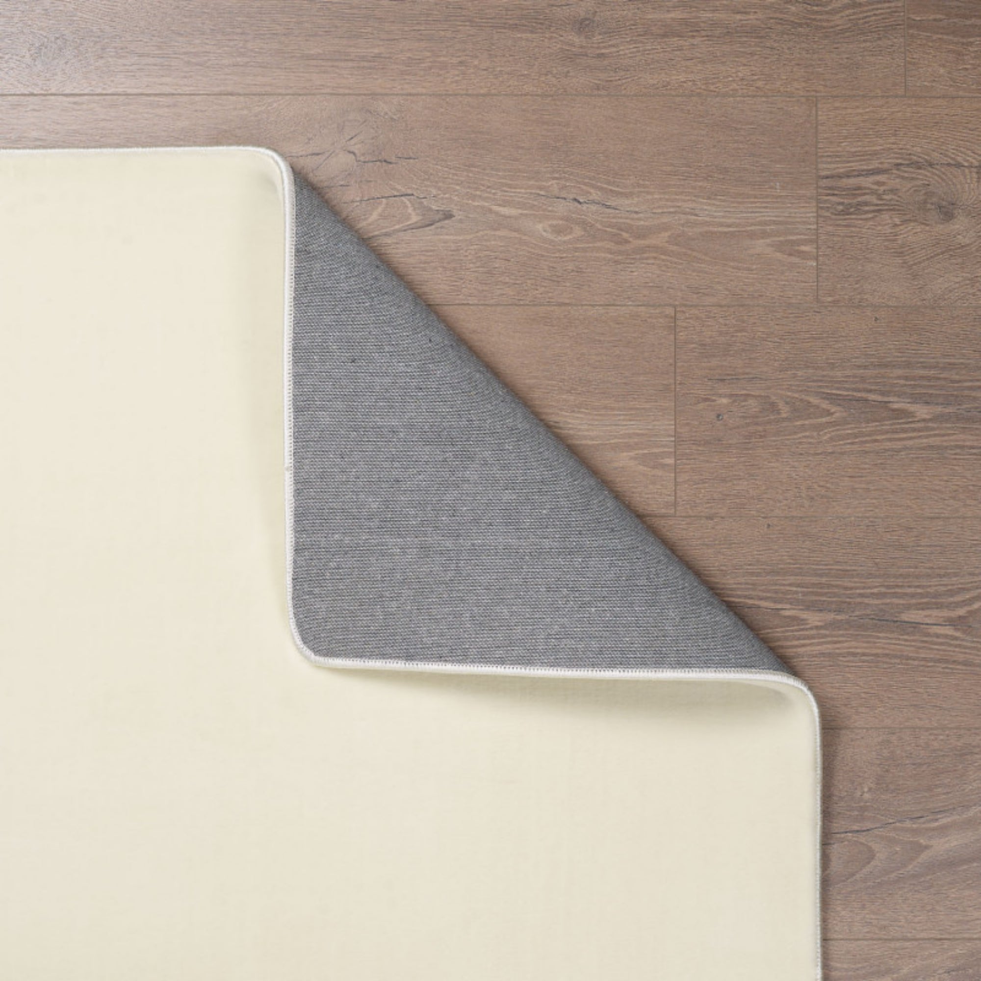 Minimalistische Farbe, hochwertiges modernes Dekor