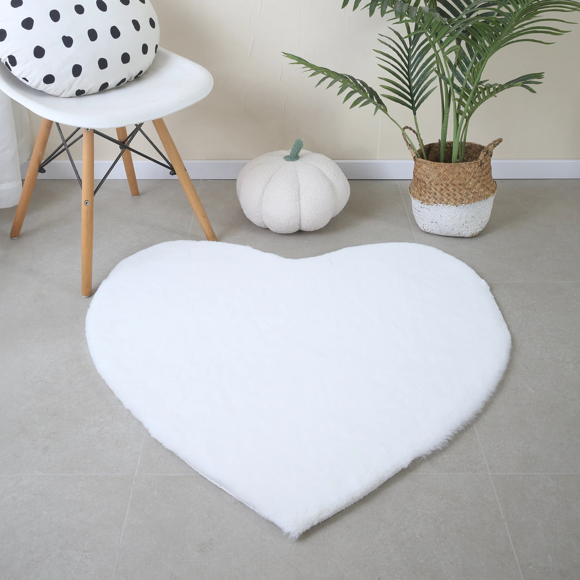 Heart Form Rug White