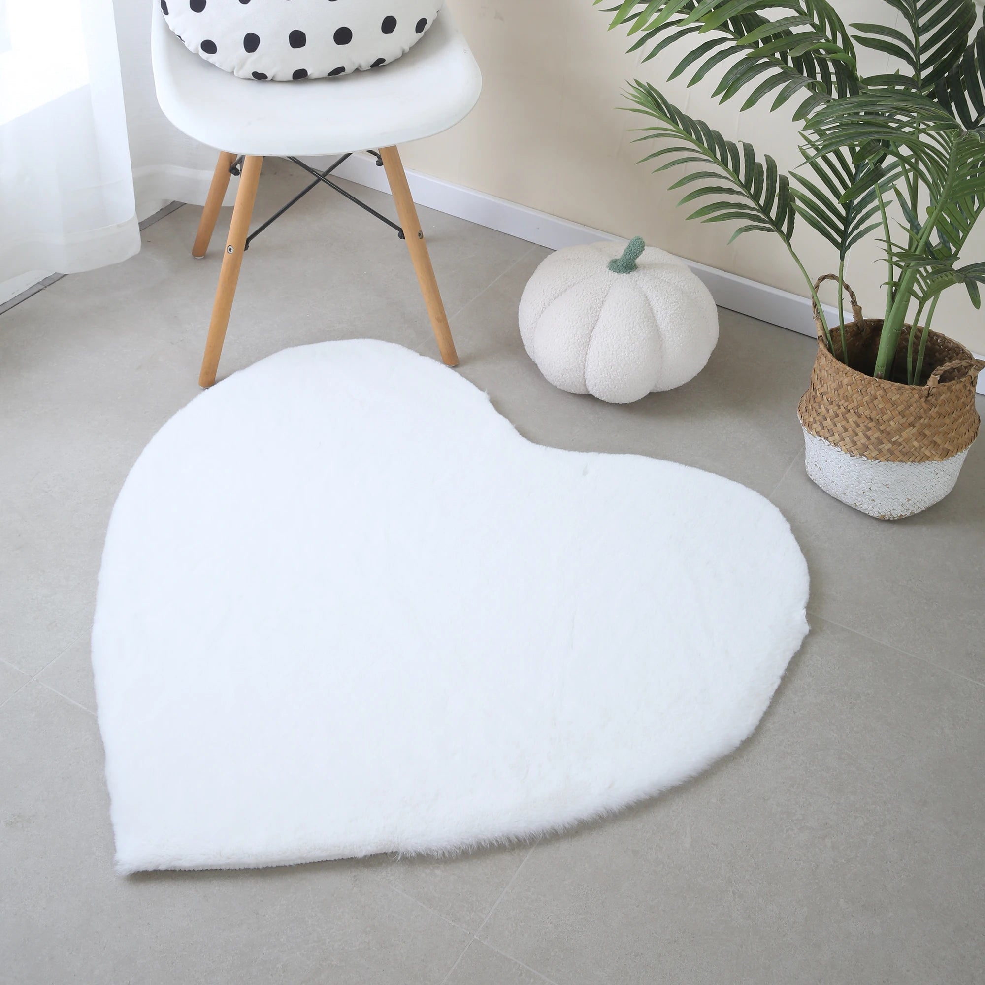 Heart Form Rug White